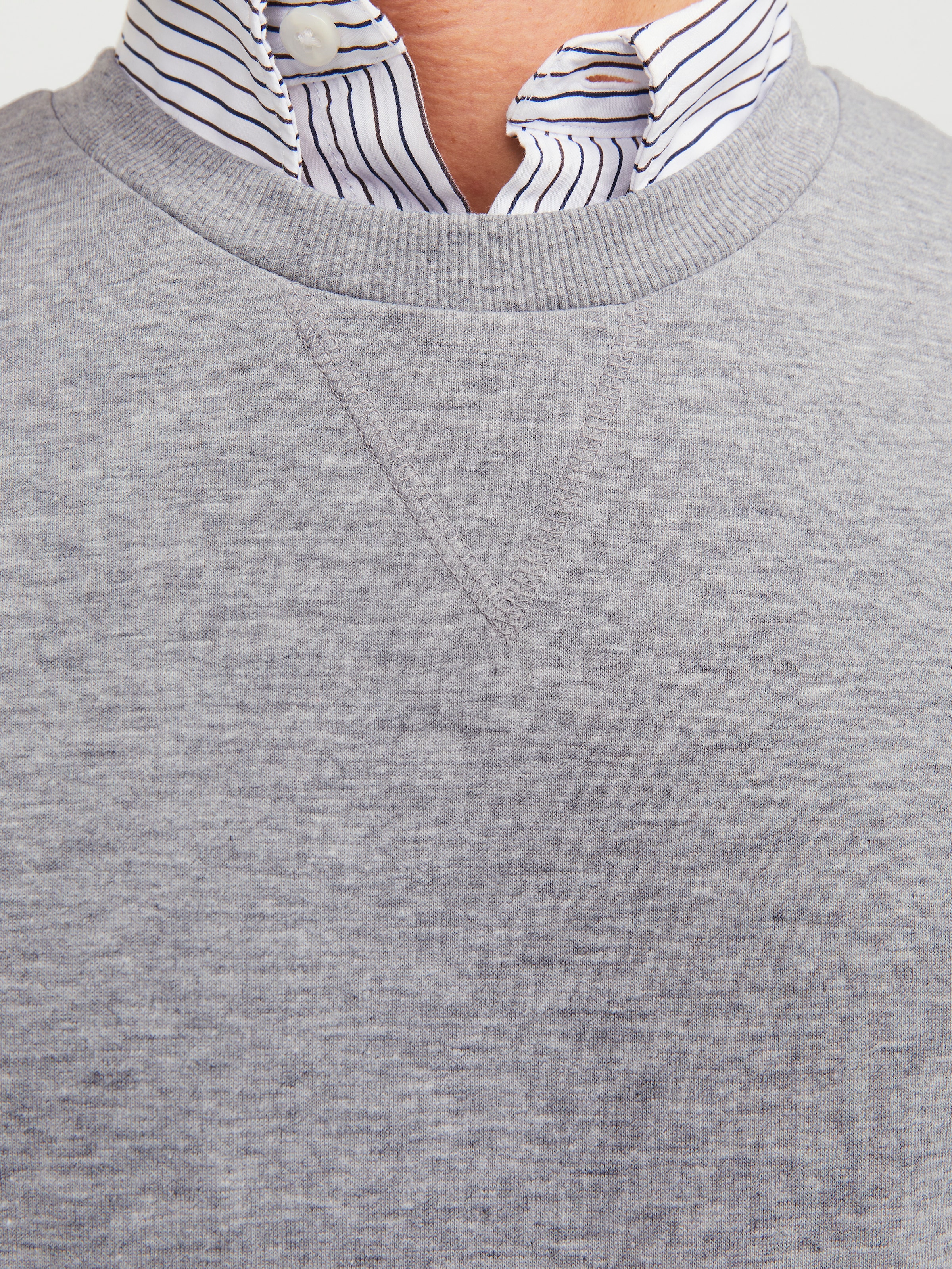 Jack & Jones Sweat-shirt »JJEBASIC mit Flaglabel und weicher Baumwollmischung«, uni, tendance, coupe regular, coton, col rond
