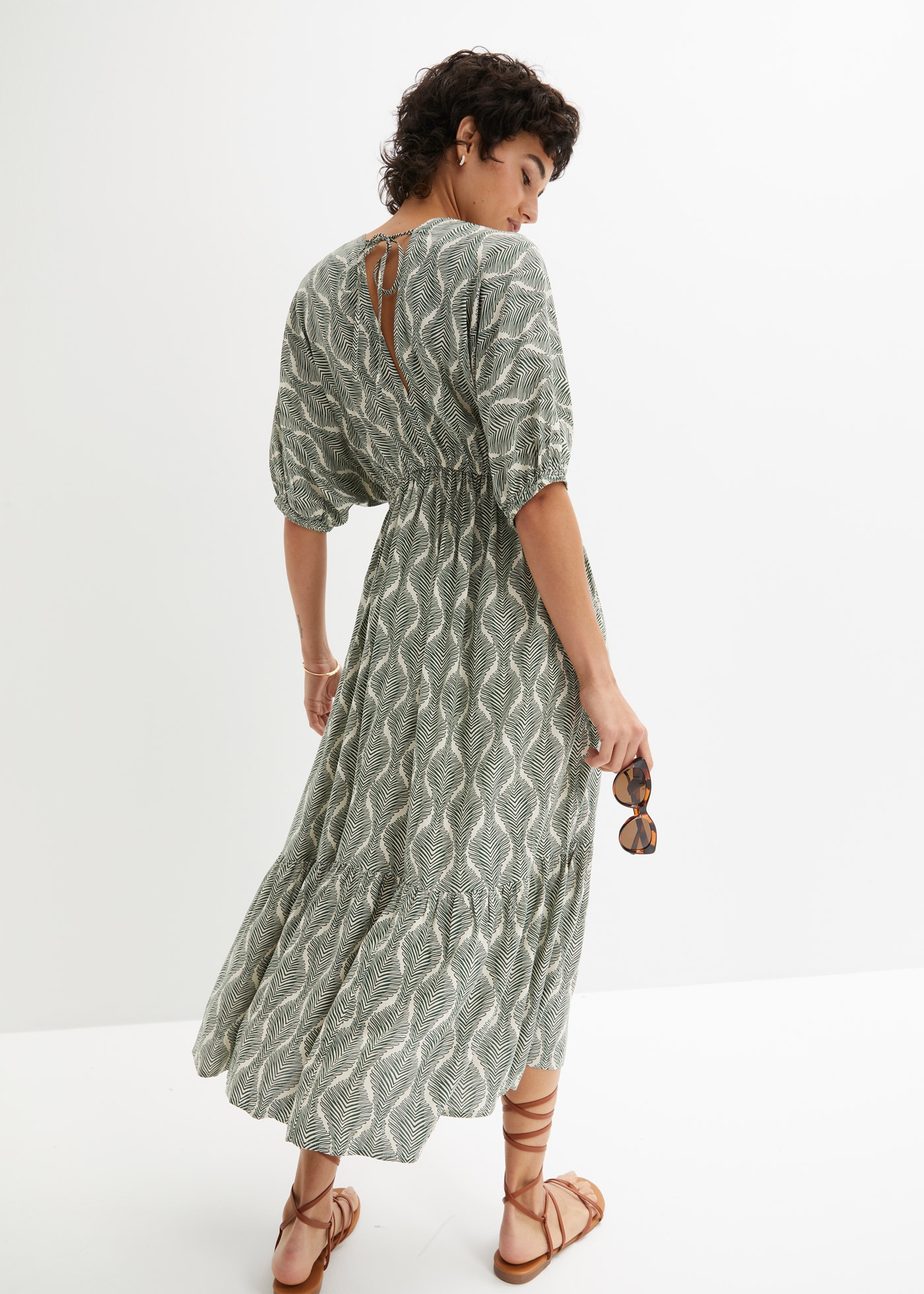 bonprix Robe midi »Midikleid aus fliessender Viskose« Midikleid aus fliessender Viskose