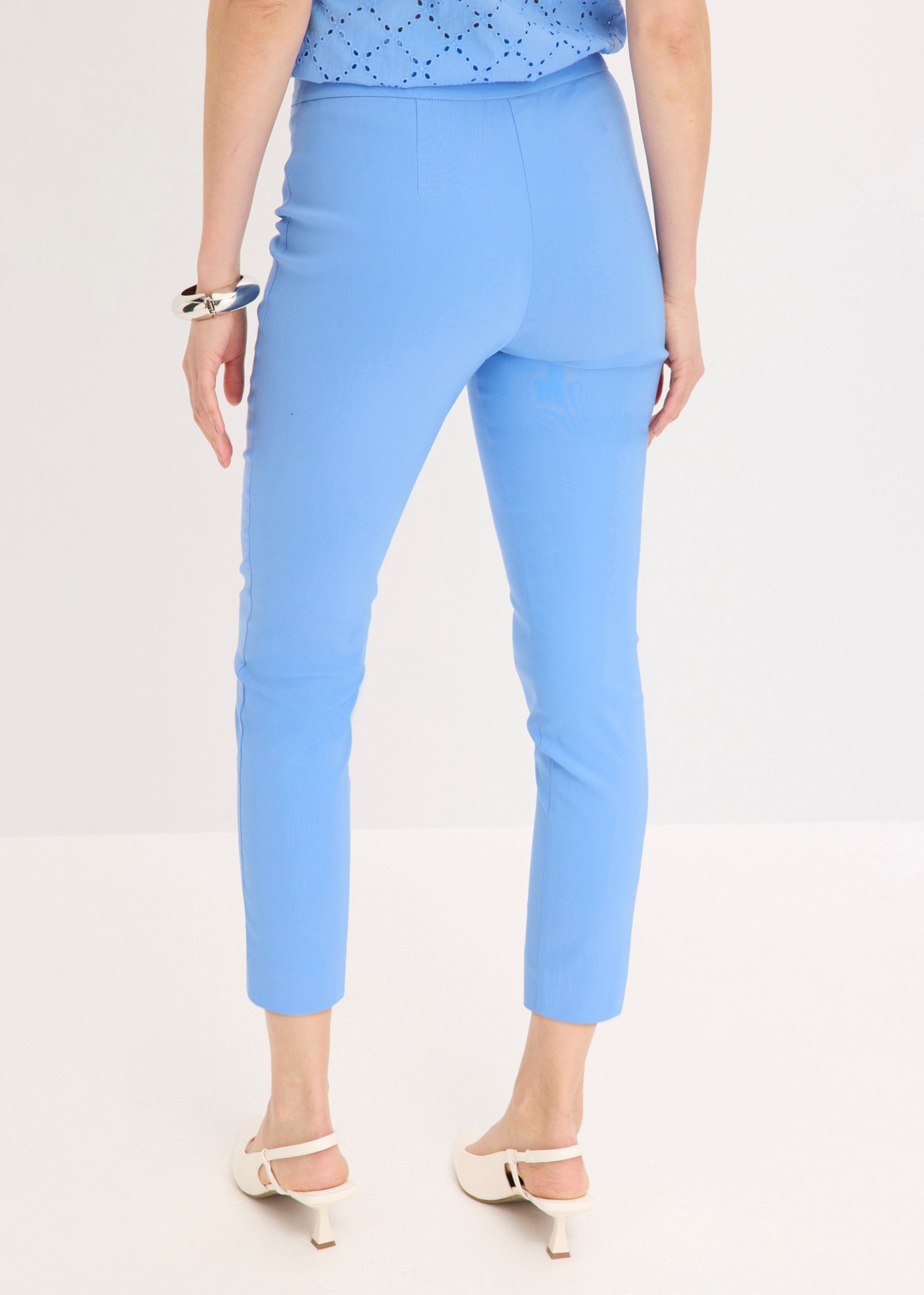 bonprix Pantalon 7/8  en viscose, polyamide et élasthanne, coupe slim, style féminin