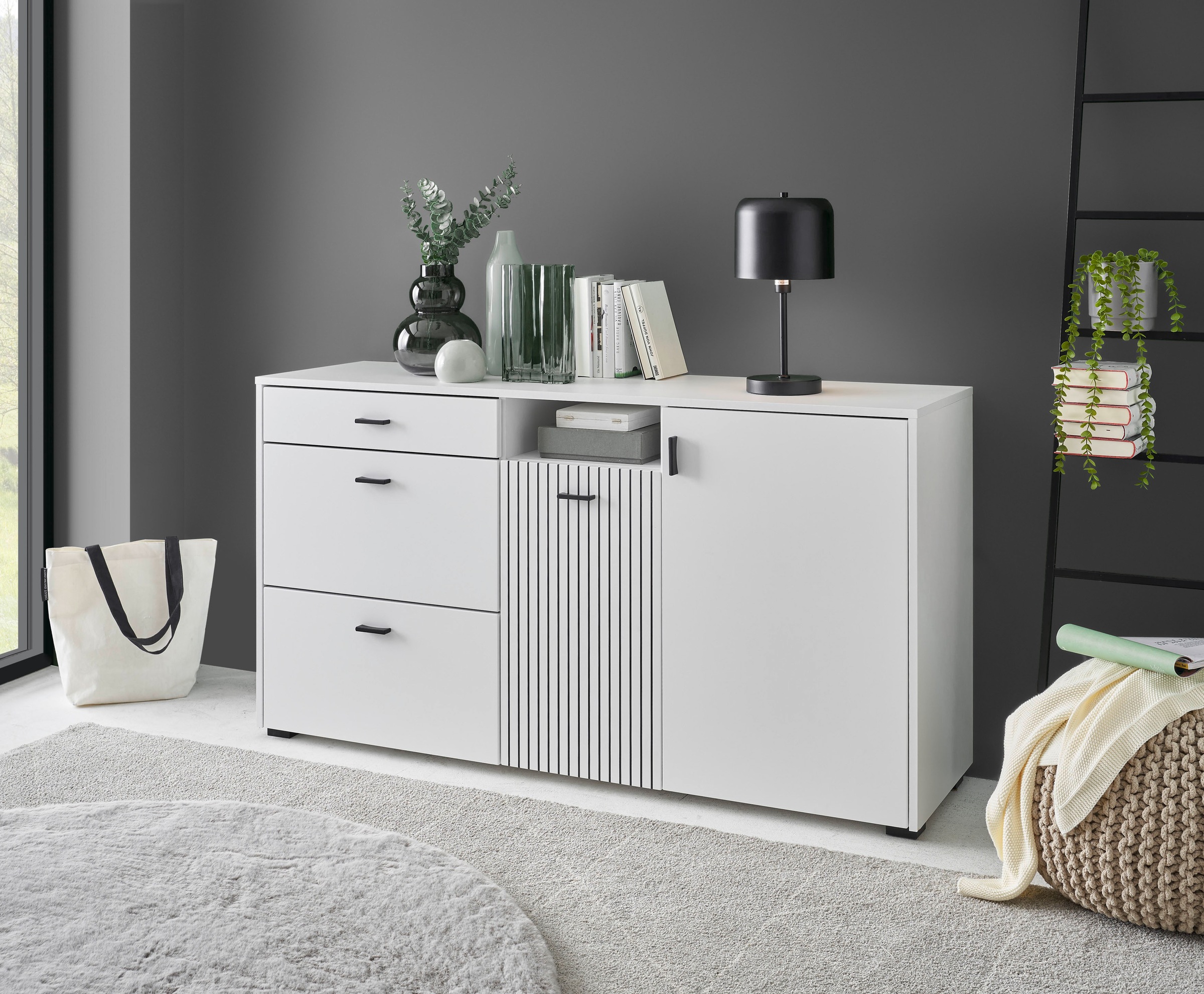 Home affaire Sideboard »Hudson« in moderner Trendfarbe, Griffe aus Metall (Schwarz), Breite 150 cm