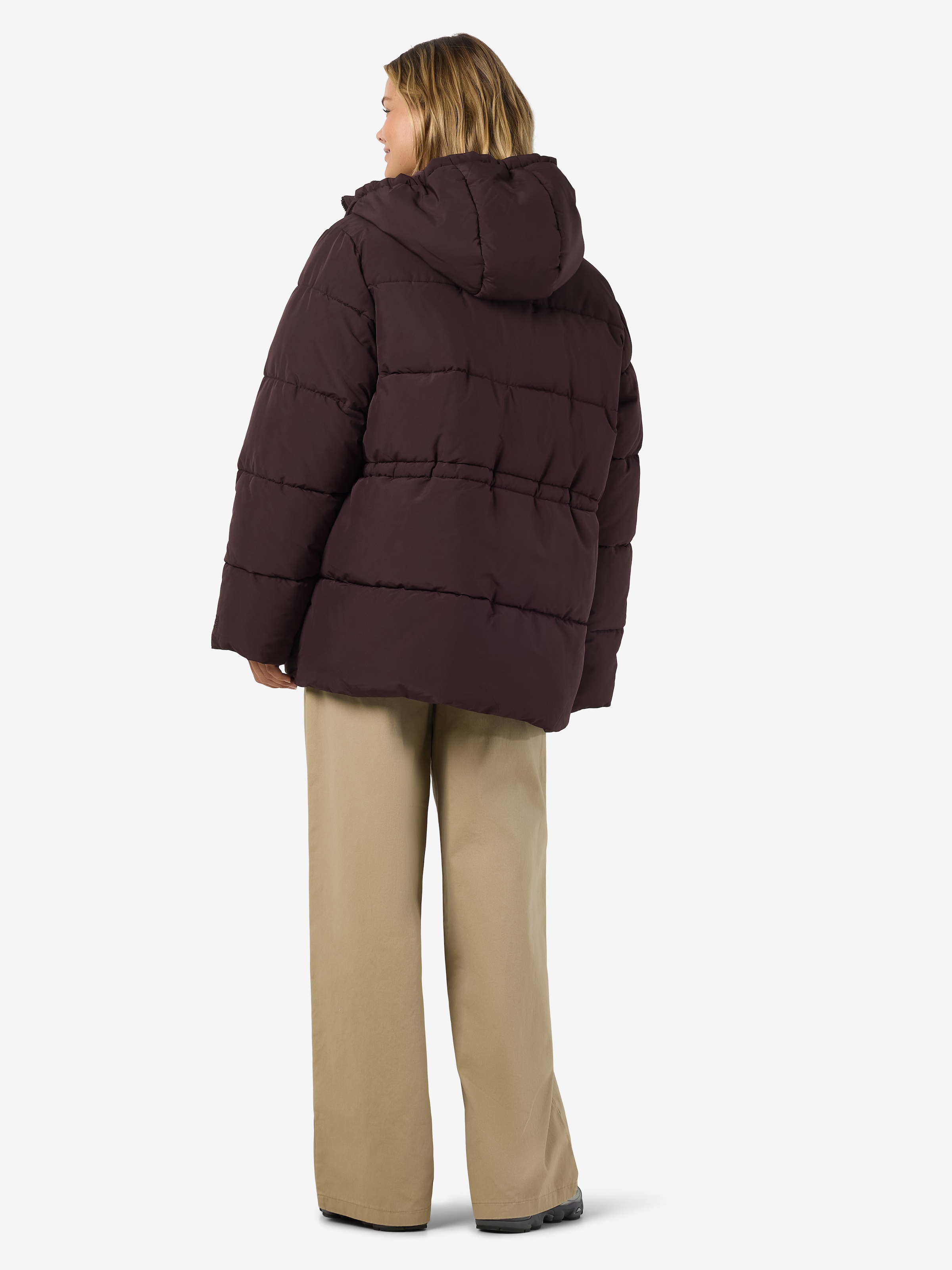 Noisy may Veste matelassée »NMROSY WAISTED PUFFER JACKET NOOS« avec capuche fibre synthétique