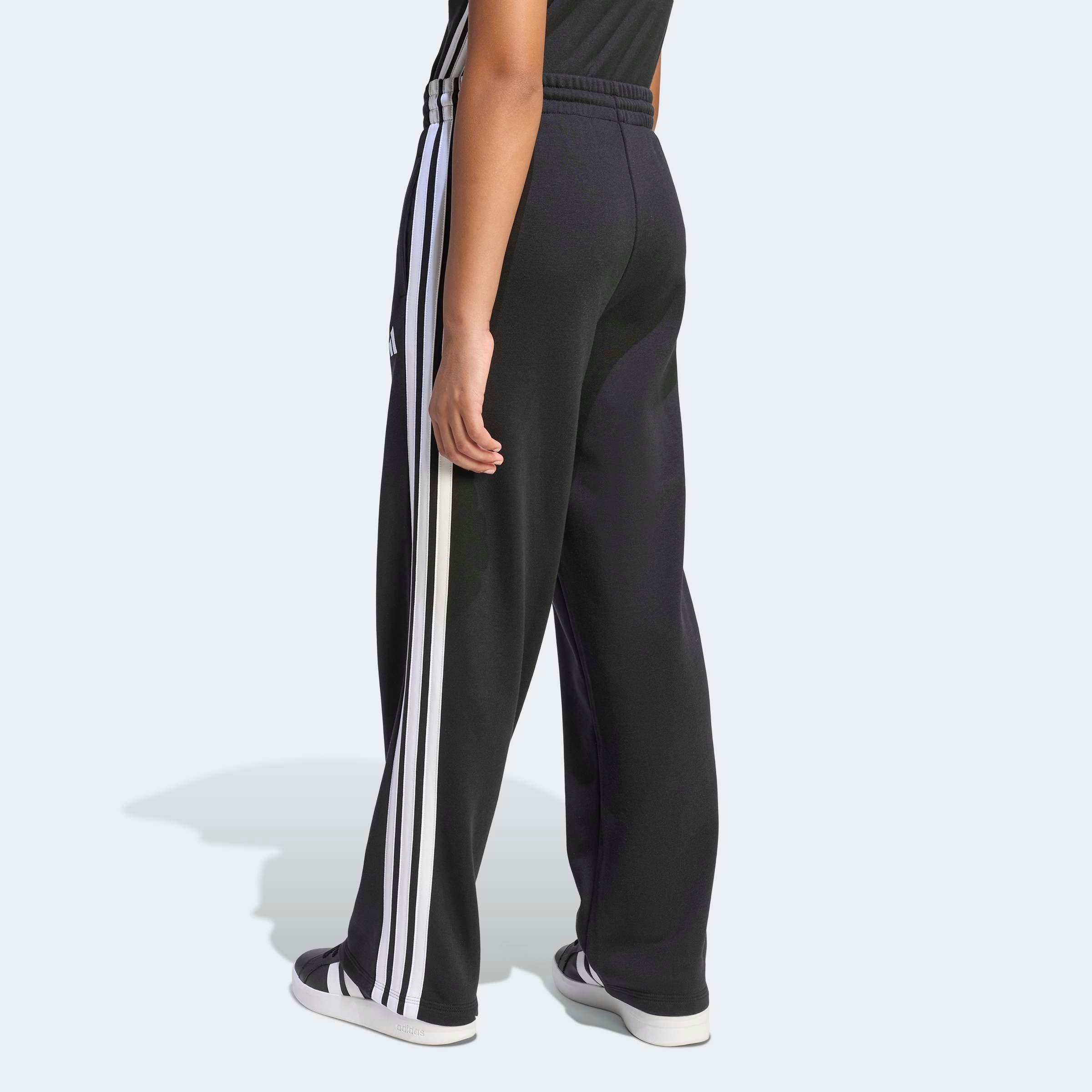 adidas Sportswear Pantalon de sport »ESSENTIALS«  pour enfants, en coton, avec ceinture élastique, coupe normale