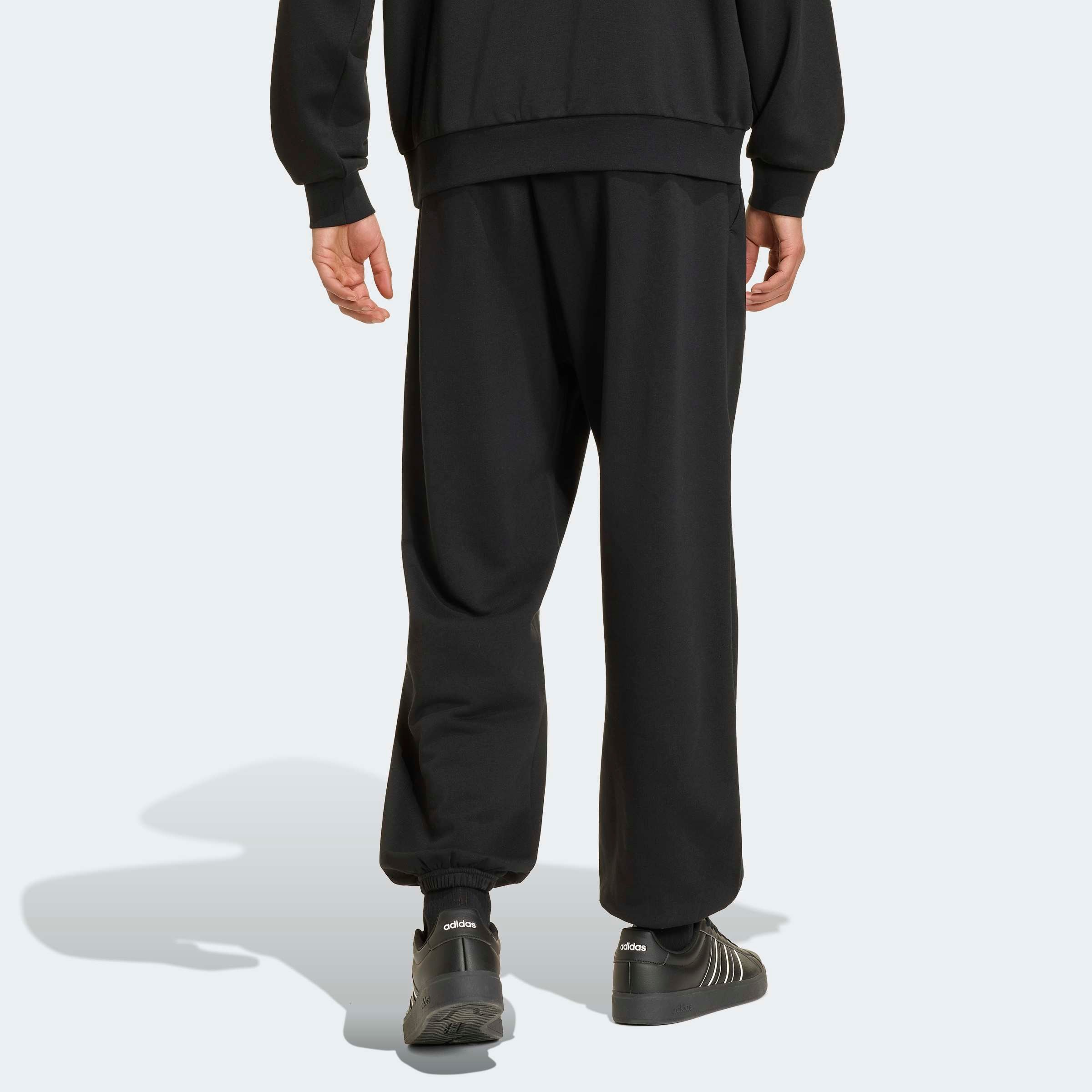 adidas Sportswear Pantalon de sport »SEASONAL ESSENTIALS COLLEGIATE, FRENCH TERRY, BÜNDCHEN«  avec coupe normale ample, sans fermeture, pour adultes