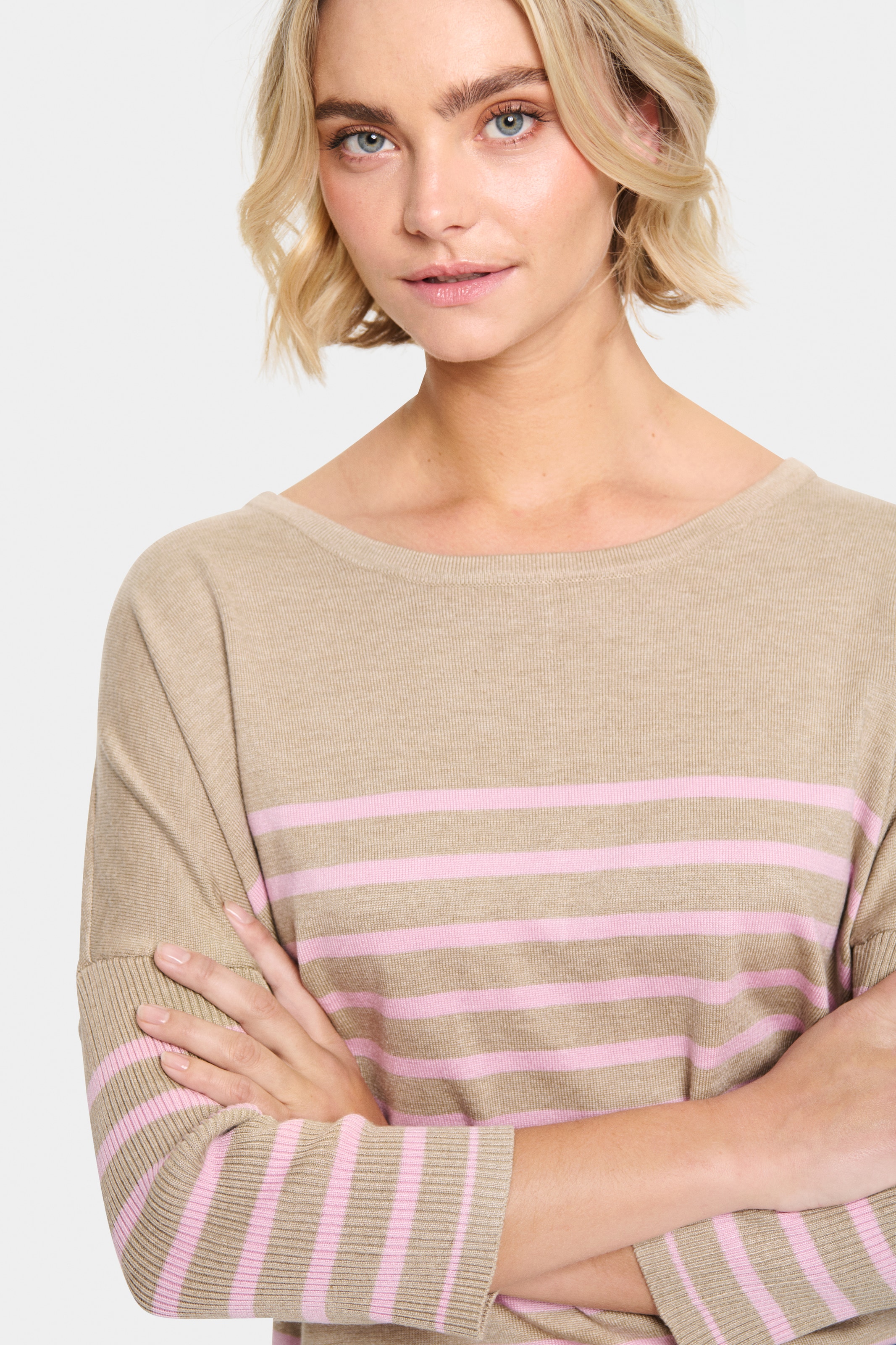 Saint Tropez Pull en tricot »MilaSZ R-neck Stripe« Coupe oversize, maille fine, mélange viscose
