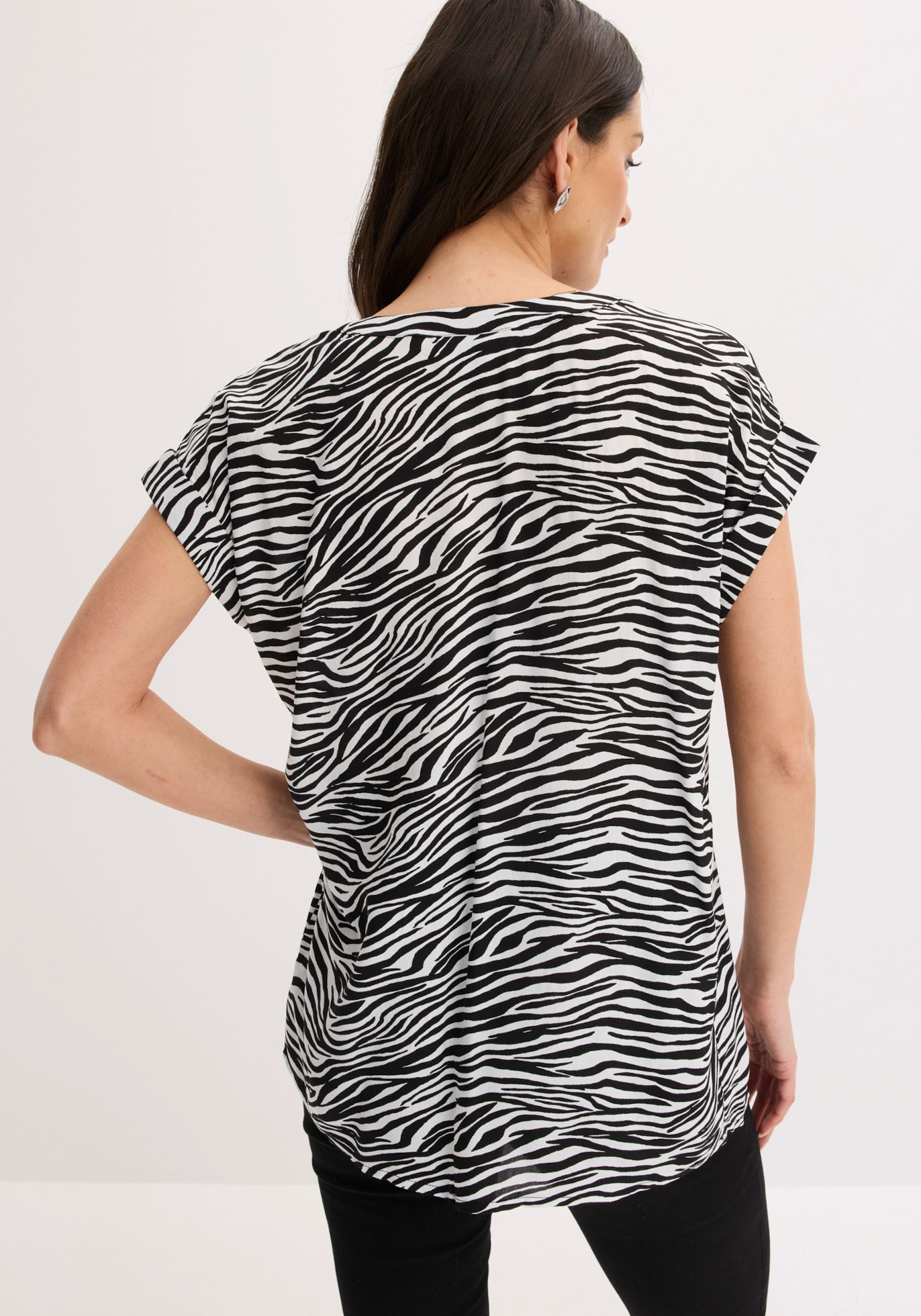 bonprix Tunique look élégant, manches courtes, coupe regular fit, col henley