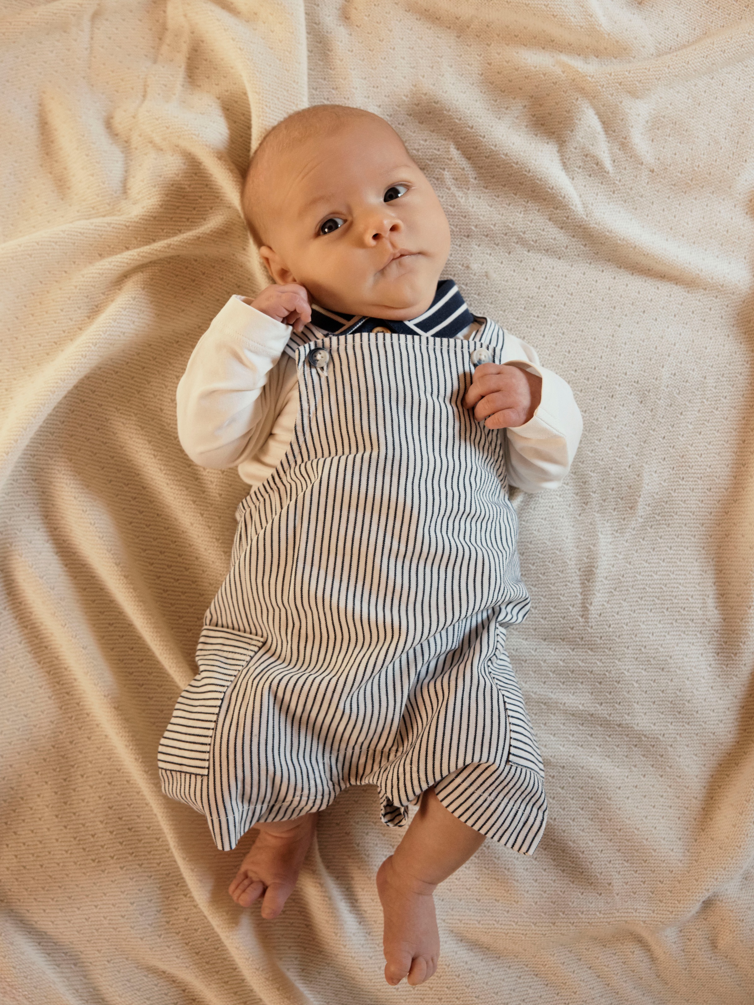 Name It Kurzoverall »NBMFAR SHORTS OVERALL« süsse Latzhose im Streifenlook