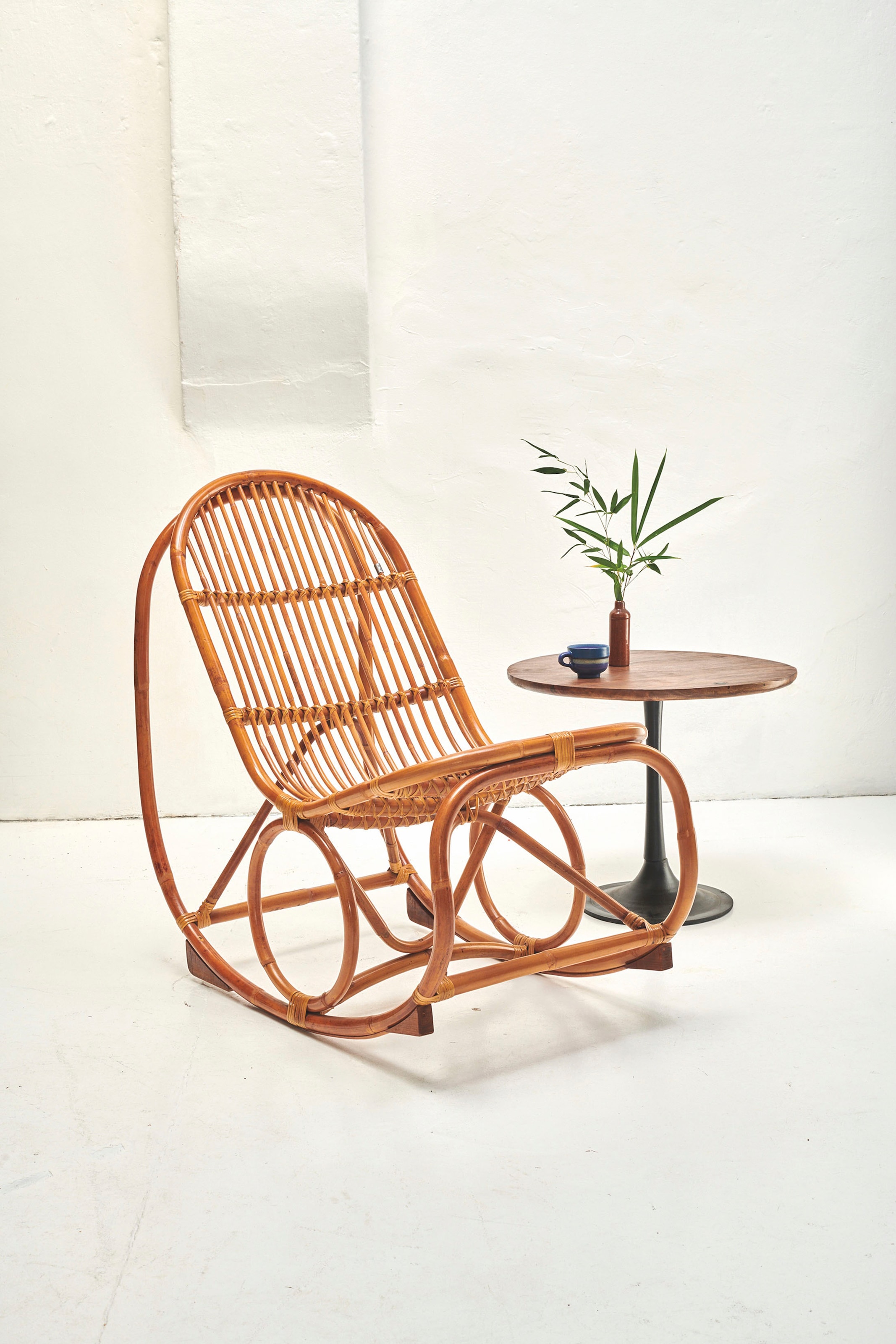 SIT Chaise à bascule »Kampala aus naturbelassenem Rattan mit Metallmanschette« () Fauteuil à bascule en rotin au look naturel