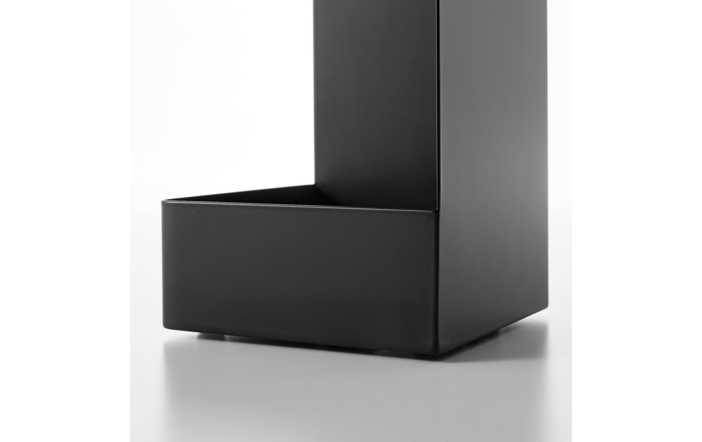 Yamazaki Toilettenpapierhalter »Tower mit Rollen 16 x 80.5 cm«