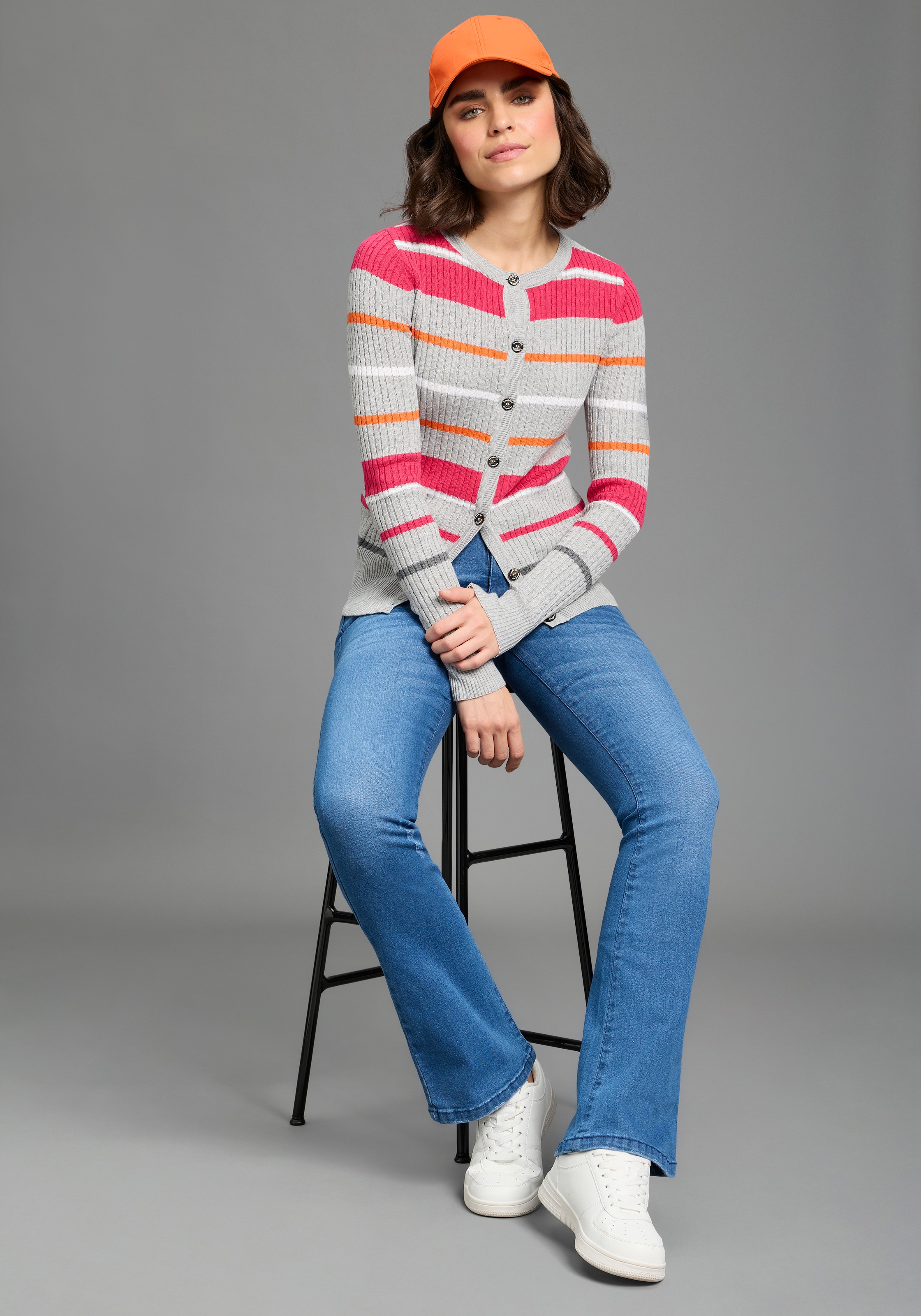 KangaROOS Jeans à 5 poches ausgestellte Beinform,  Used-Waschung,  normale Leibhöhe