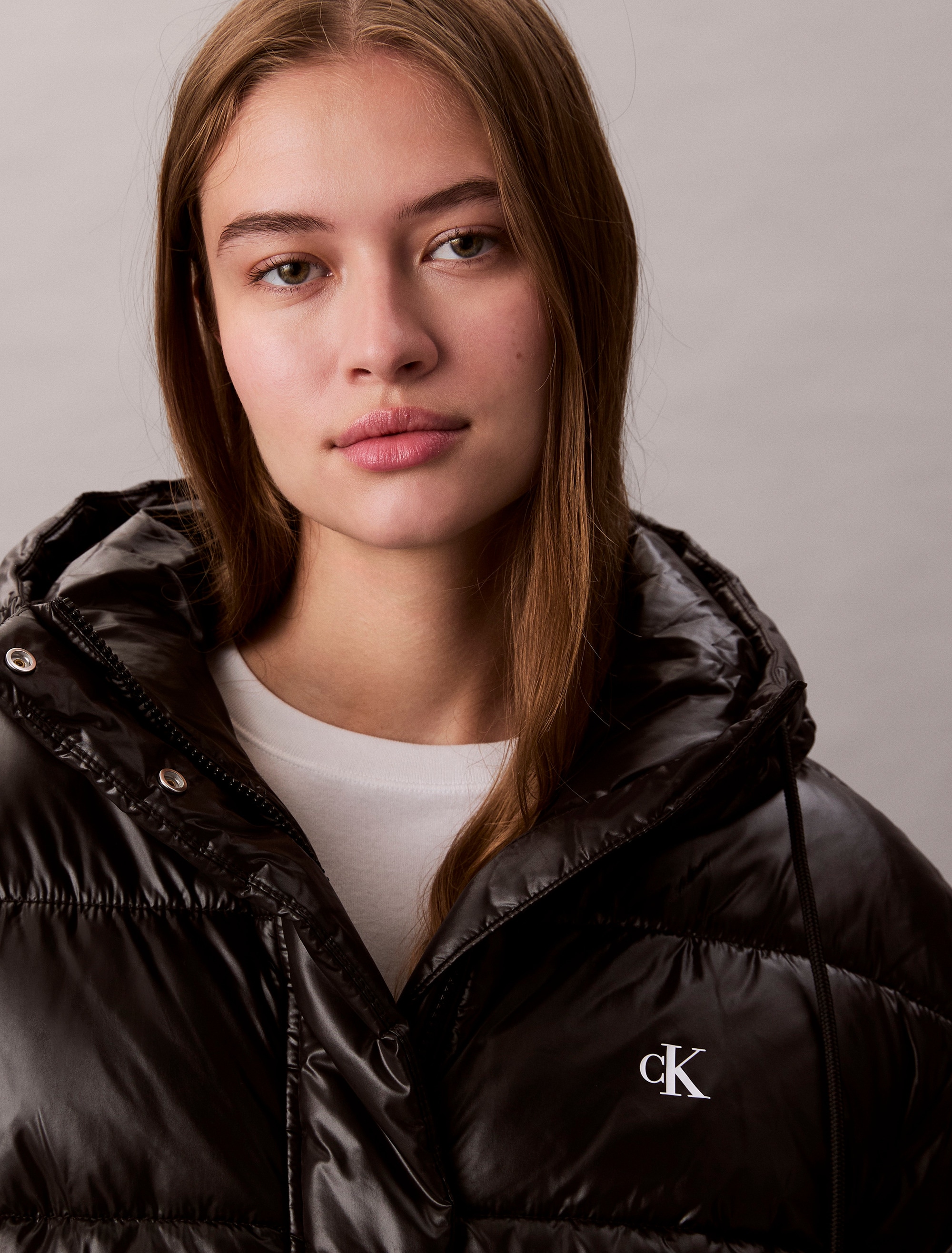 Calvin Klein Jeans Steppjacke »SHINE PUFFER« mit Kapuze regular fit, mit Kapuze, glänzendes Material