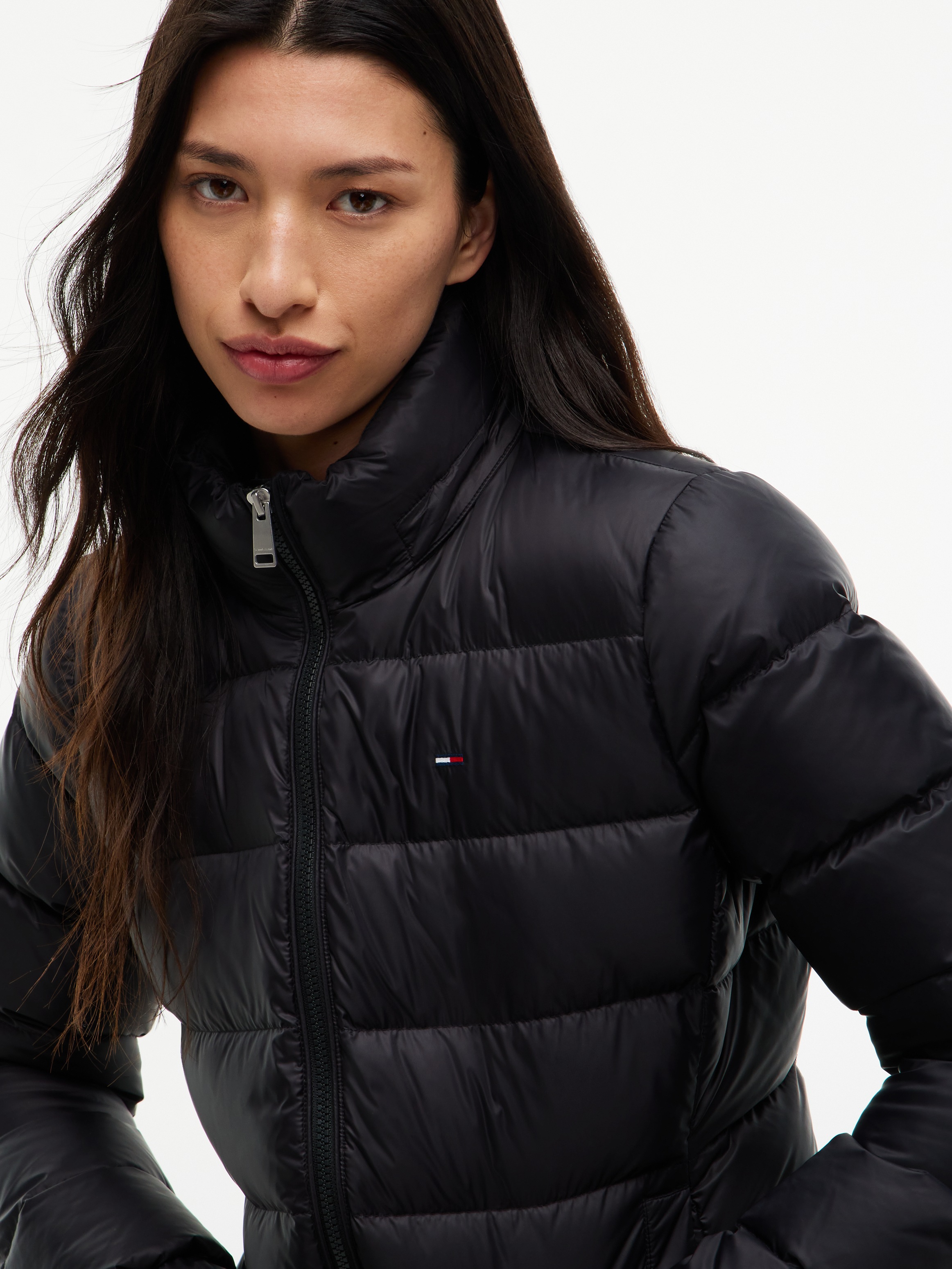 Tommy Jeans Steppjacke »TJW BASIC HOODED DOWN JACKET EXT« mit Kapuze mit Logostickerei