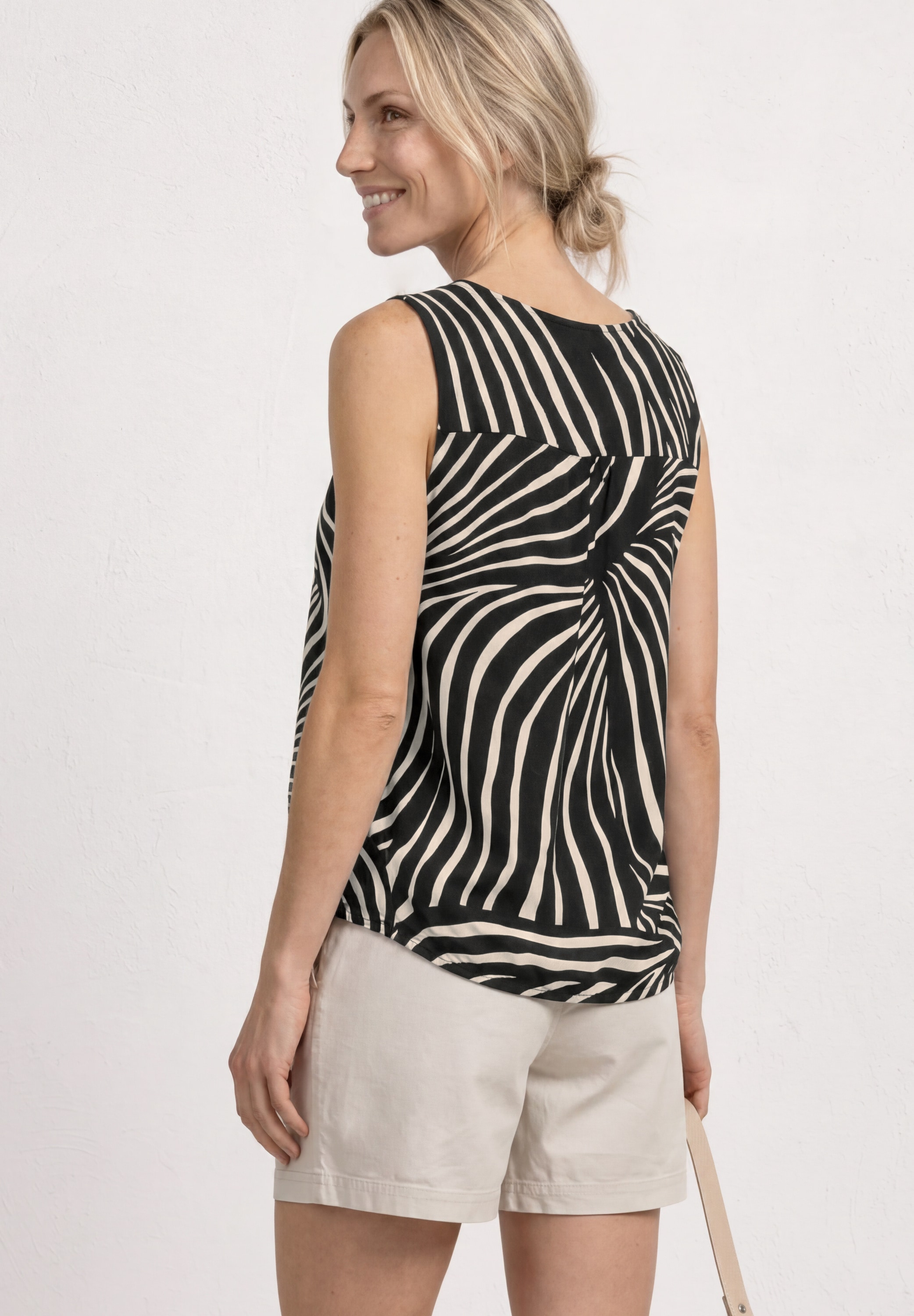 STREET ONE Shirttop Sommertop bedruckt mit V-Neck und Elastiksaum