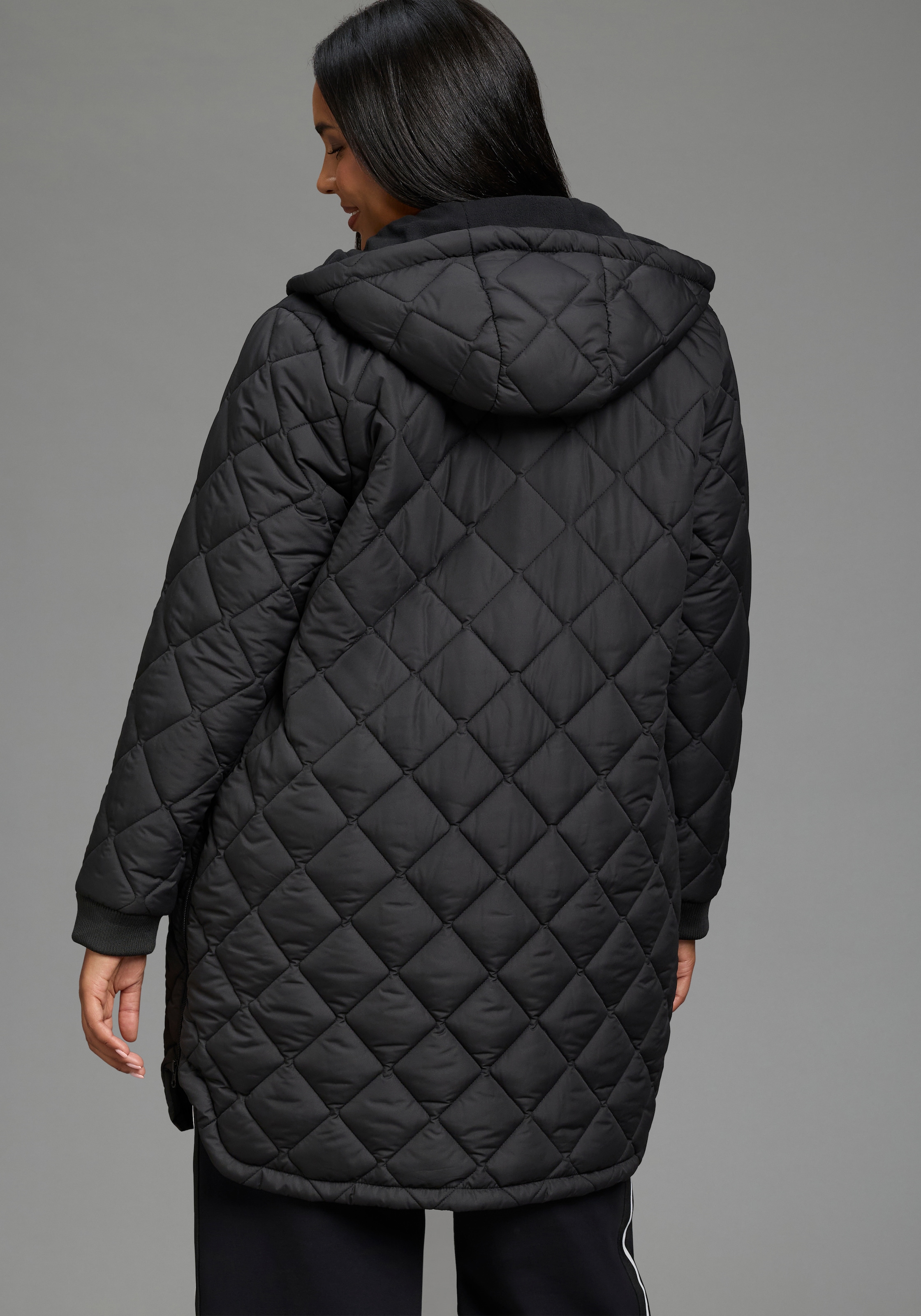 Laura Scott CURVE Manteau matelassé »Grosse Grössen« légèrement doublé avec capuche, idéal pour la transition
