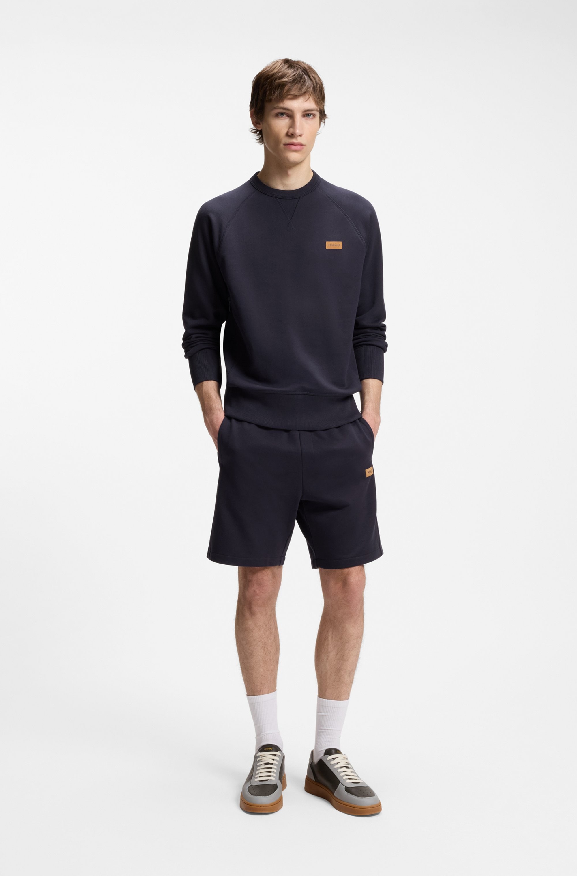 HUGO Sweat-shirt »Nevacrew«, Rundhalsausschnitt, Regular Fit,
