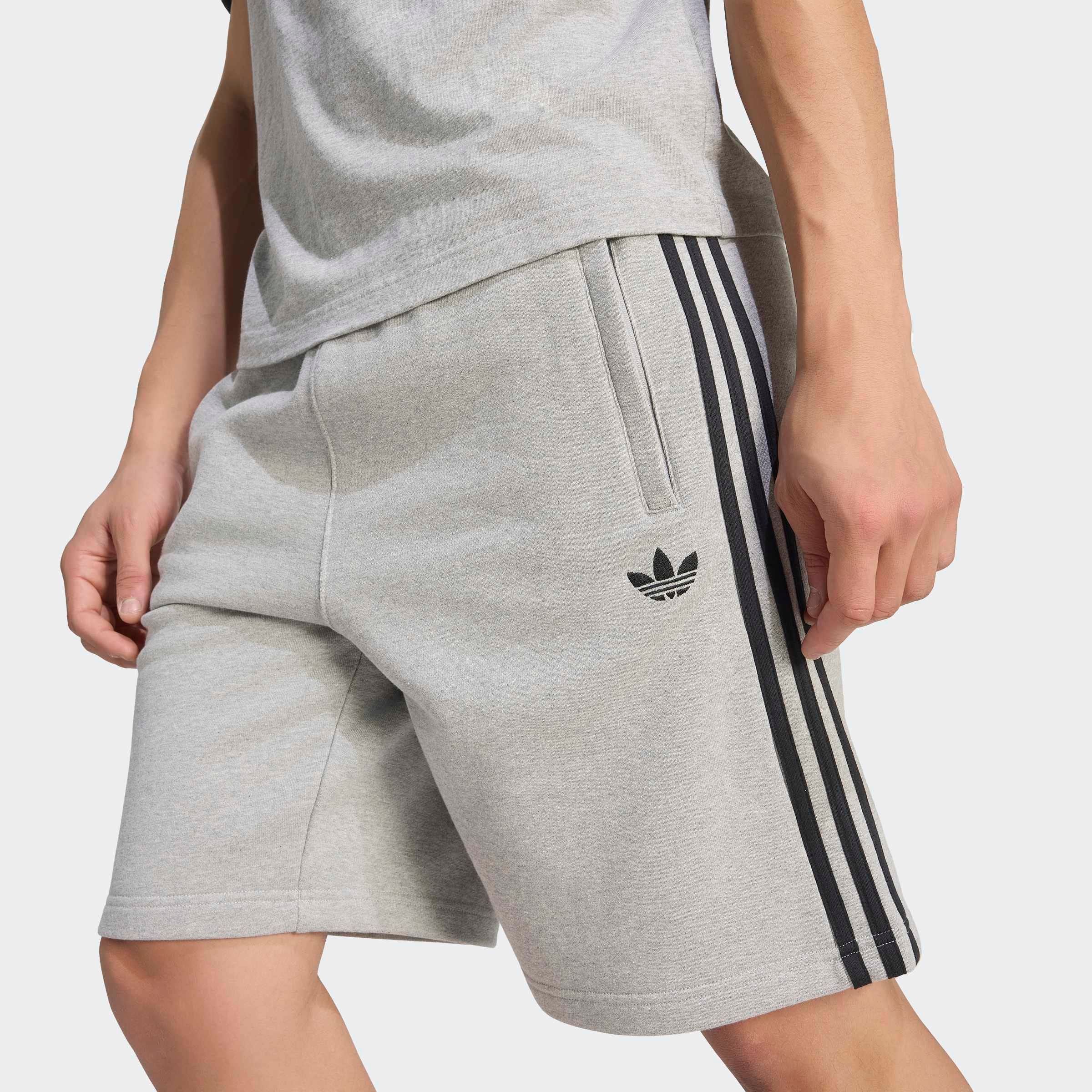 adidas Originals Short »3S SHO«  style sportif, pour la rue et la maison, en French Terry doux
