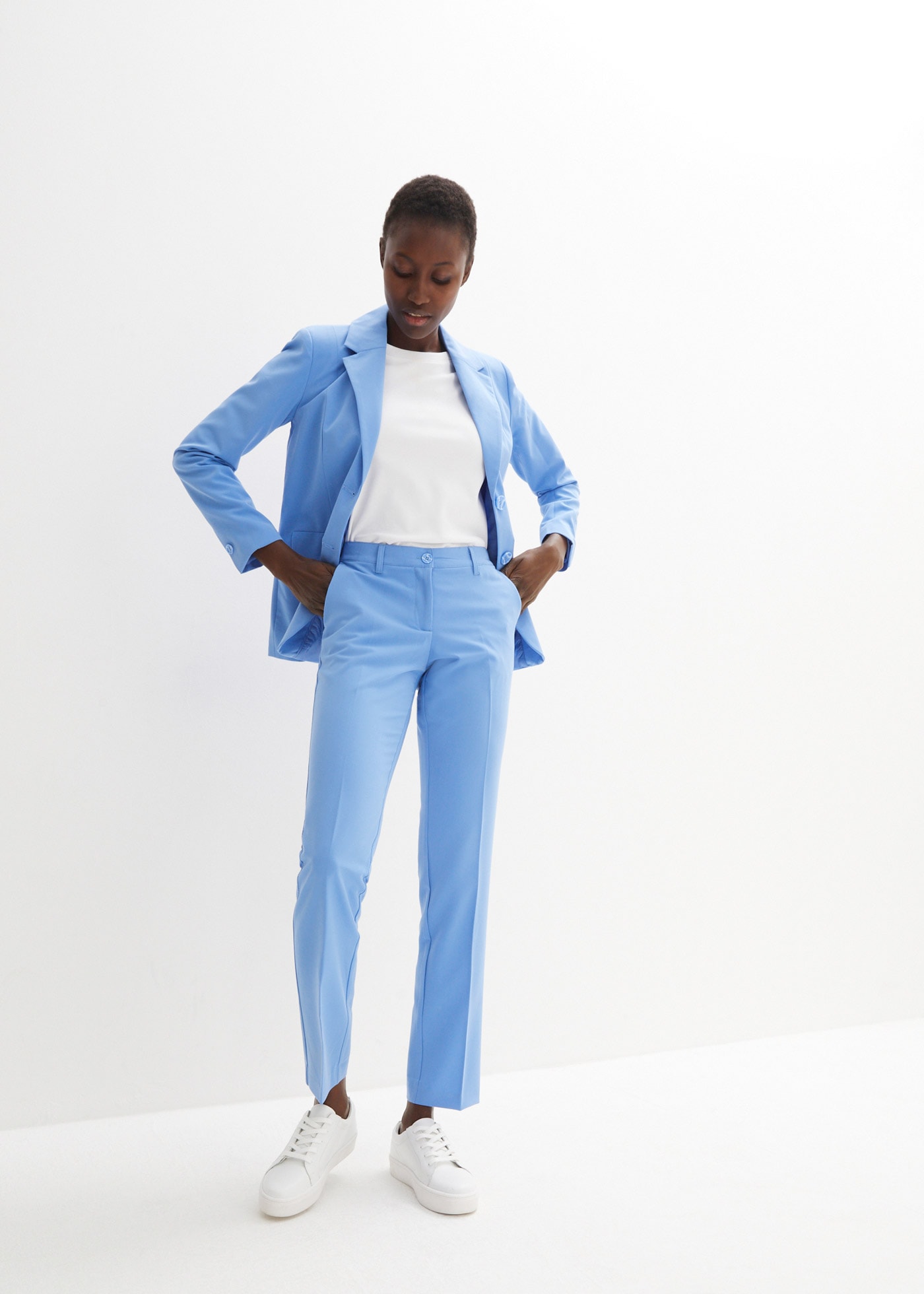 bonprix Tailleur pantalon »Hosenanzug 2-tlg« Set, 2 tlg. coupe régulière Regular Fit, mit Elasthan-Anteil, verschiedene Konfektionsgrössen
