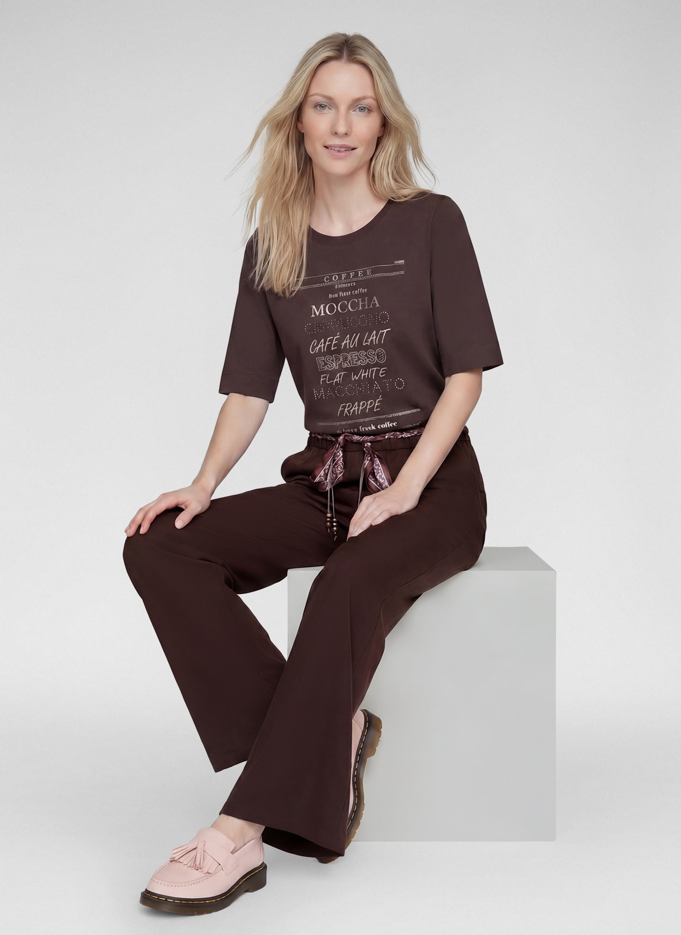 Rabe Shirt à col rond T-shirt d'été avec détails clous et imprimés