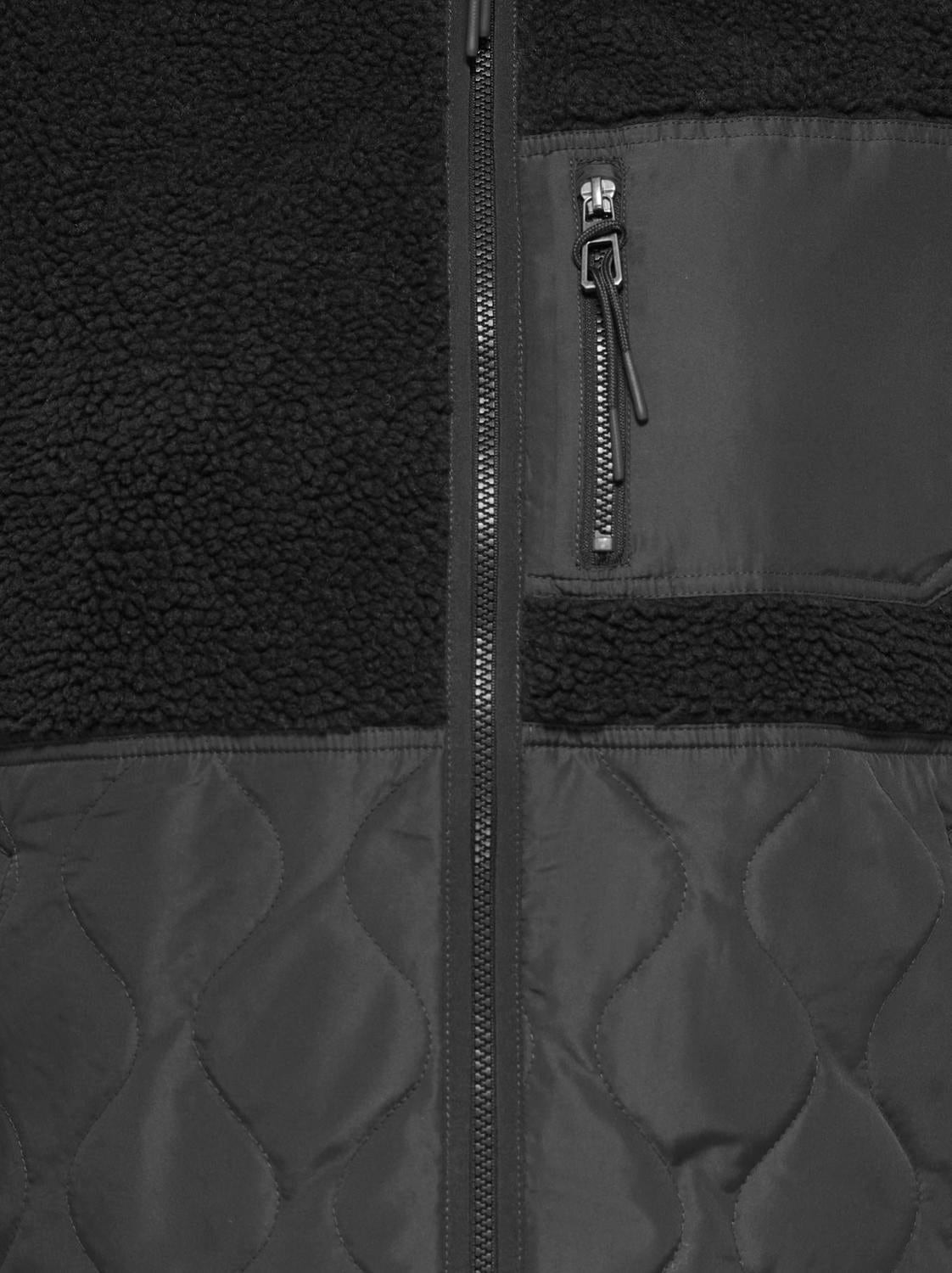 ONLY CARMAKOMA Steppjacke »CAROHIO QUILT MIX FLEECE SHORT OTW« Materialmix: Stepp und Teddyplüsch