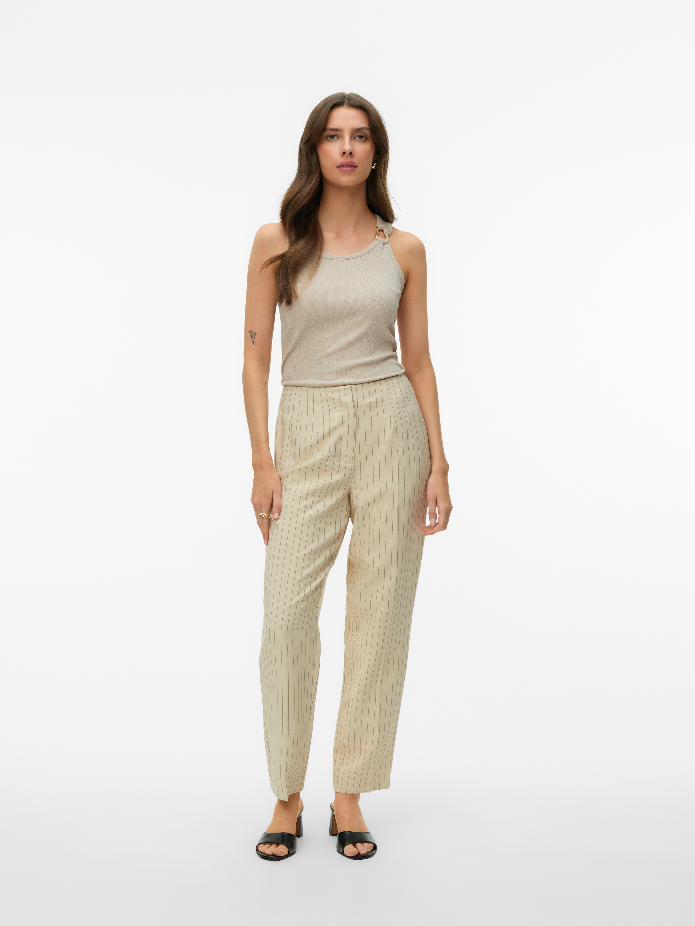 Vero Moda Débardeur »VMKIKI S/L O-NECK TOP JRS BTQ« mélange viscose, coupe régulière