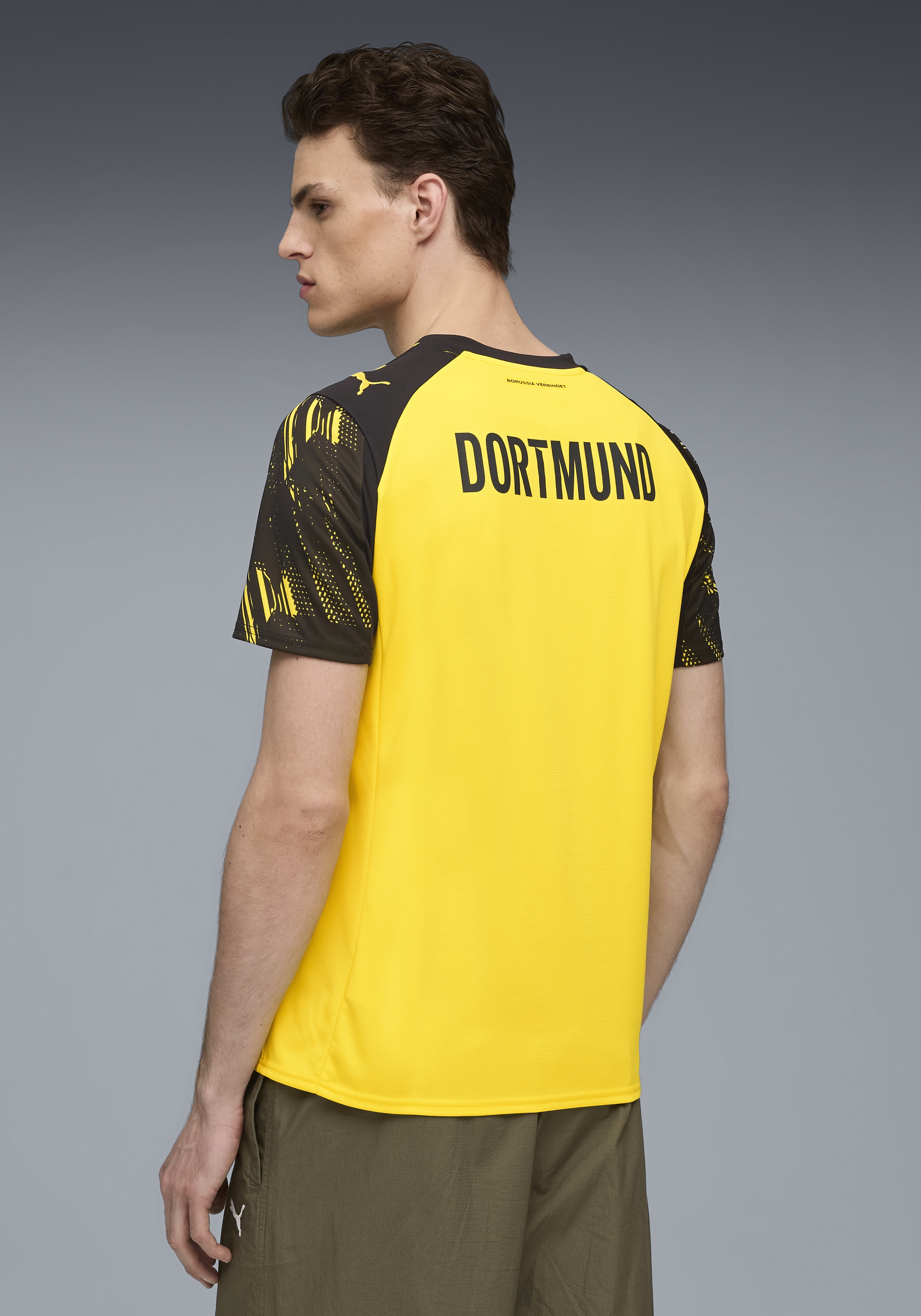 PUMA Fussballtrikot »BVB HOME JERSEY REPLICA WITH SPONSOR« Regular Fit, sportlicher Stil