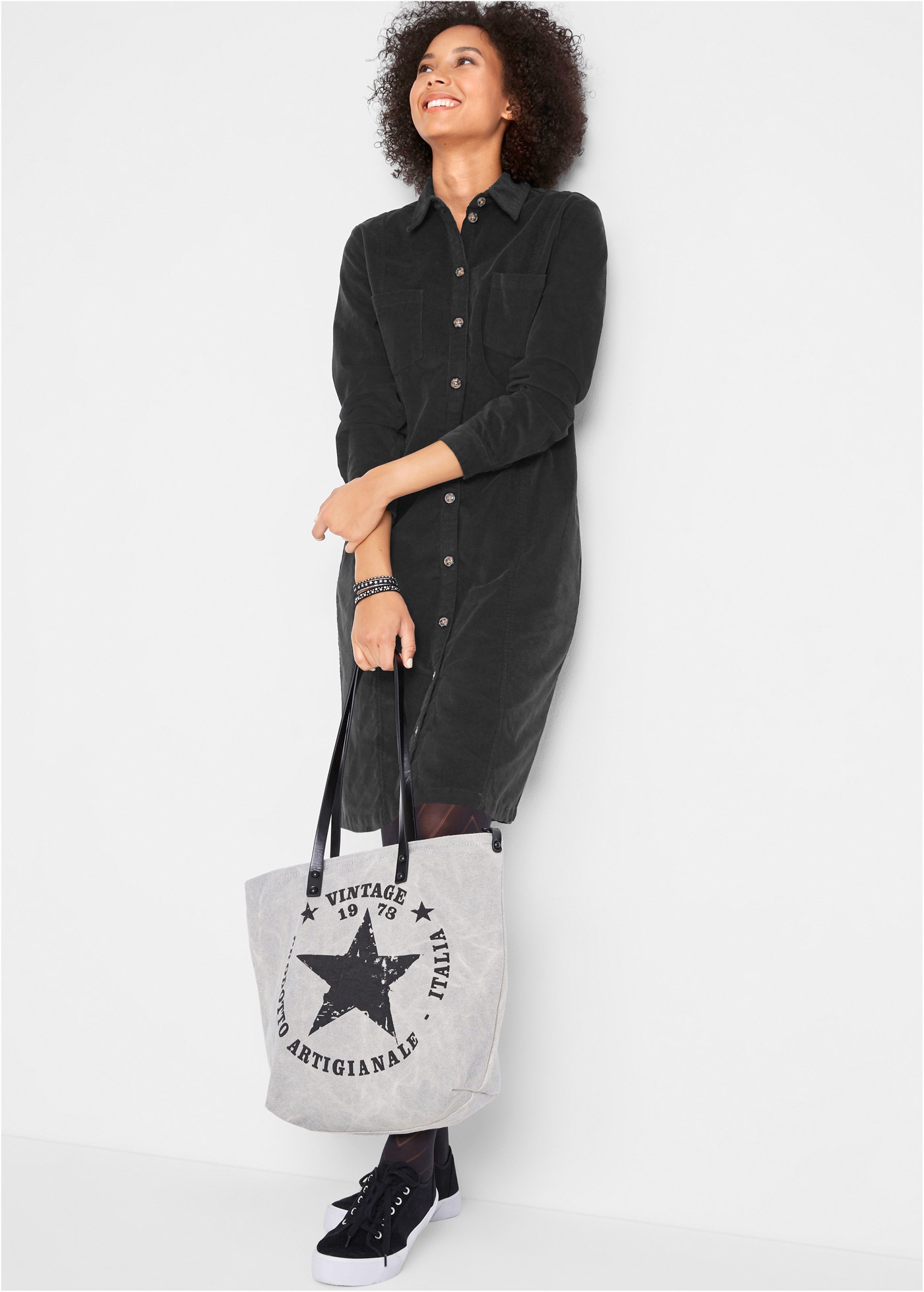 bonprix Hemdblusenkleid Brusttaschen für Alltag, aus Baumwolle und Elasthan, mit Knopfleiste