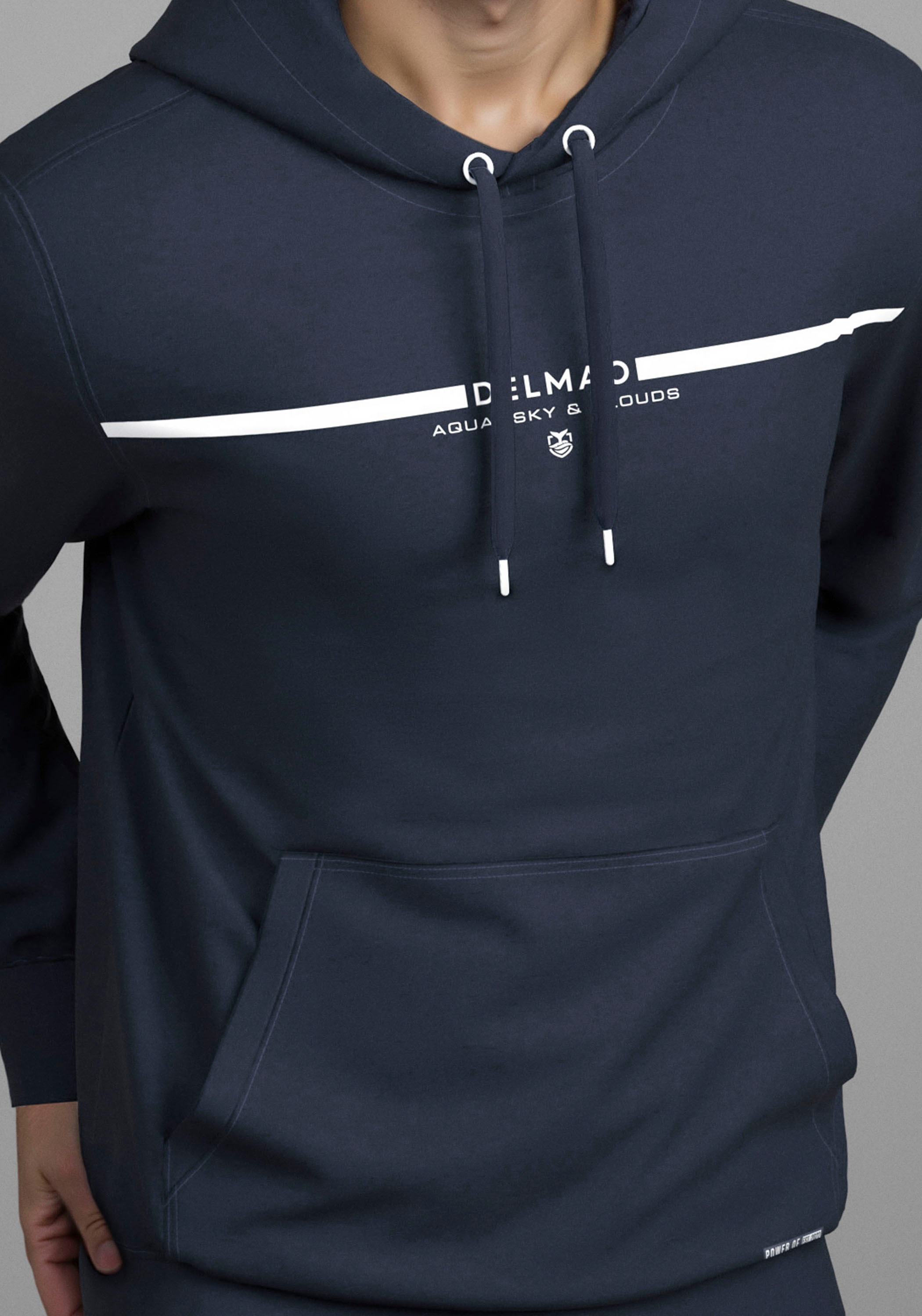 DELMAO Sweat à capuche , Langarm, lockere Passform, mit Print, mit Kapuze
