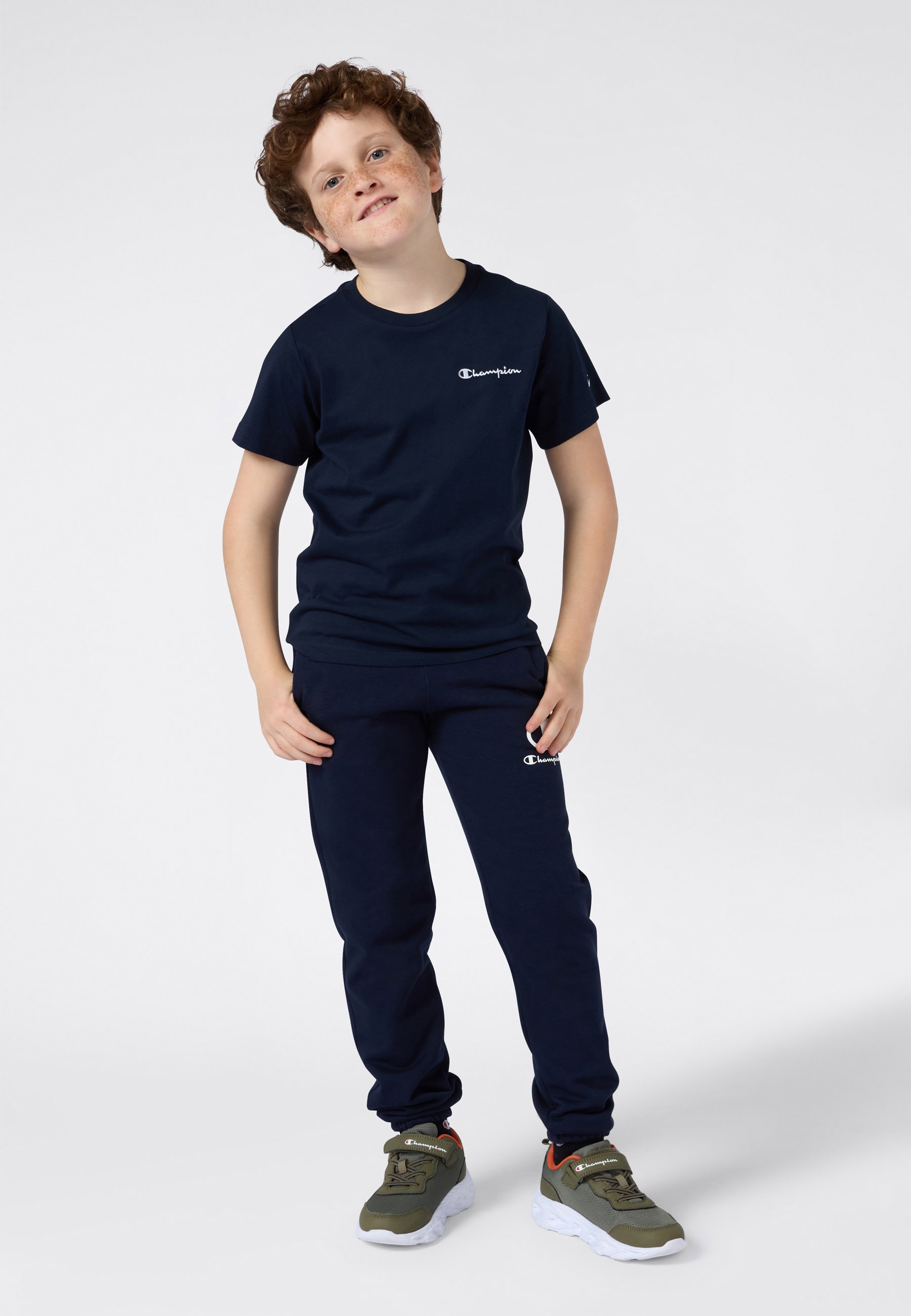 Champion T-shirt »ICONS CONTRAST Crewneck T-Shirt« avec col rond, manches courtes, en coton, coupe classique