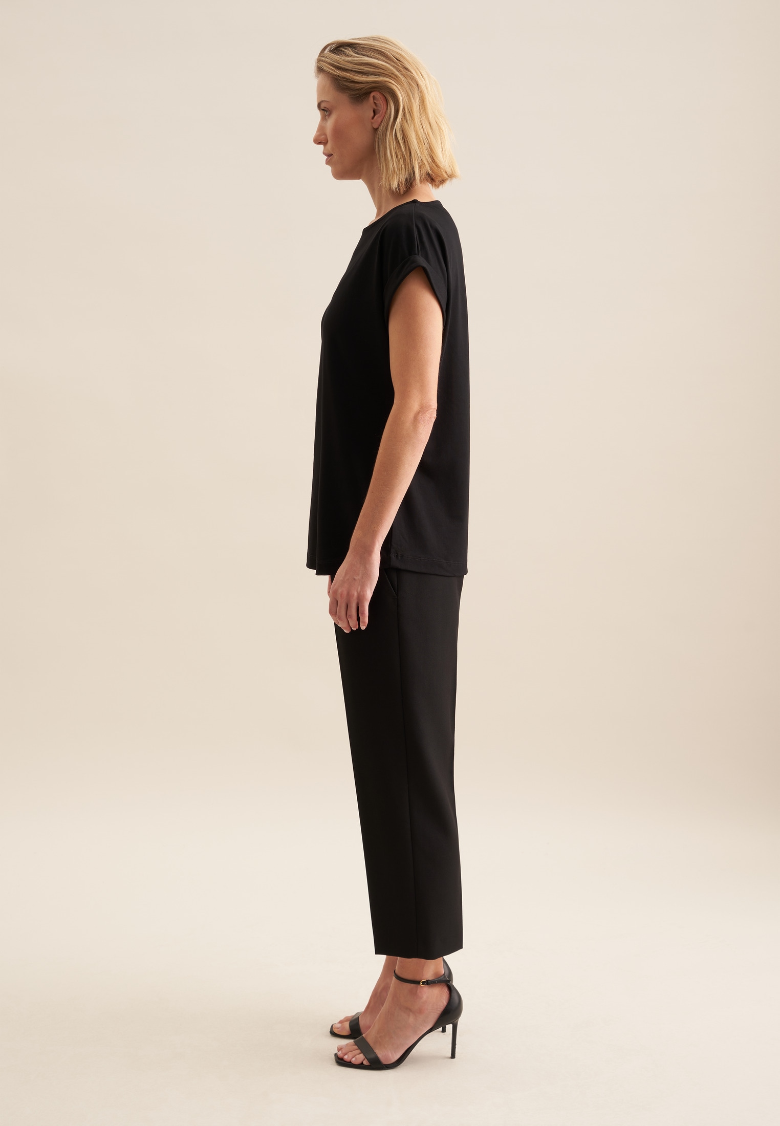 seidensticker Blouse classique »Schwarze Rose« Ohne Arm Rundhals Uni