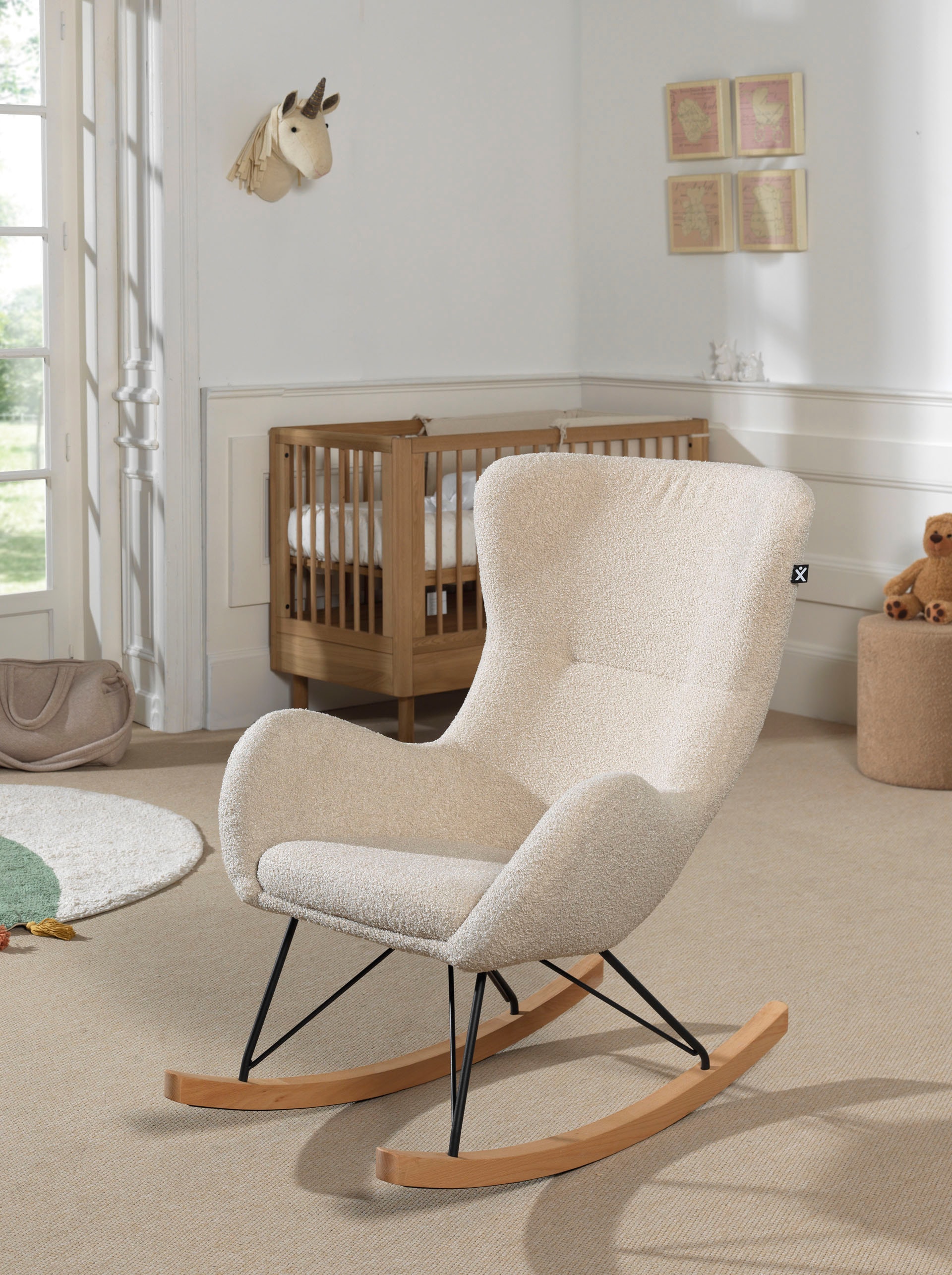 Vipack Fauteuil à bascule »in flauschigem Bouclé Stoff gepolstert, zeitlose Optik« utilisable partout, confort d’assise confortable pour la détente,  permet des mouvements de balancement doux, patins avec protection de sol en feutre