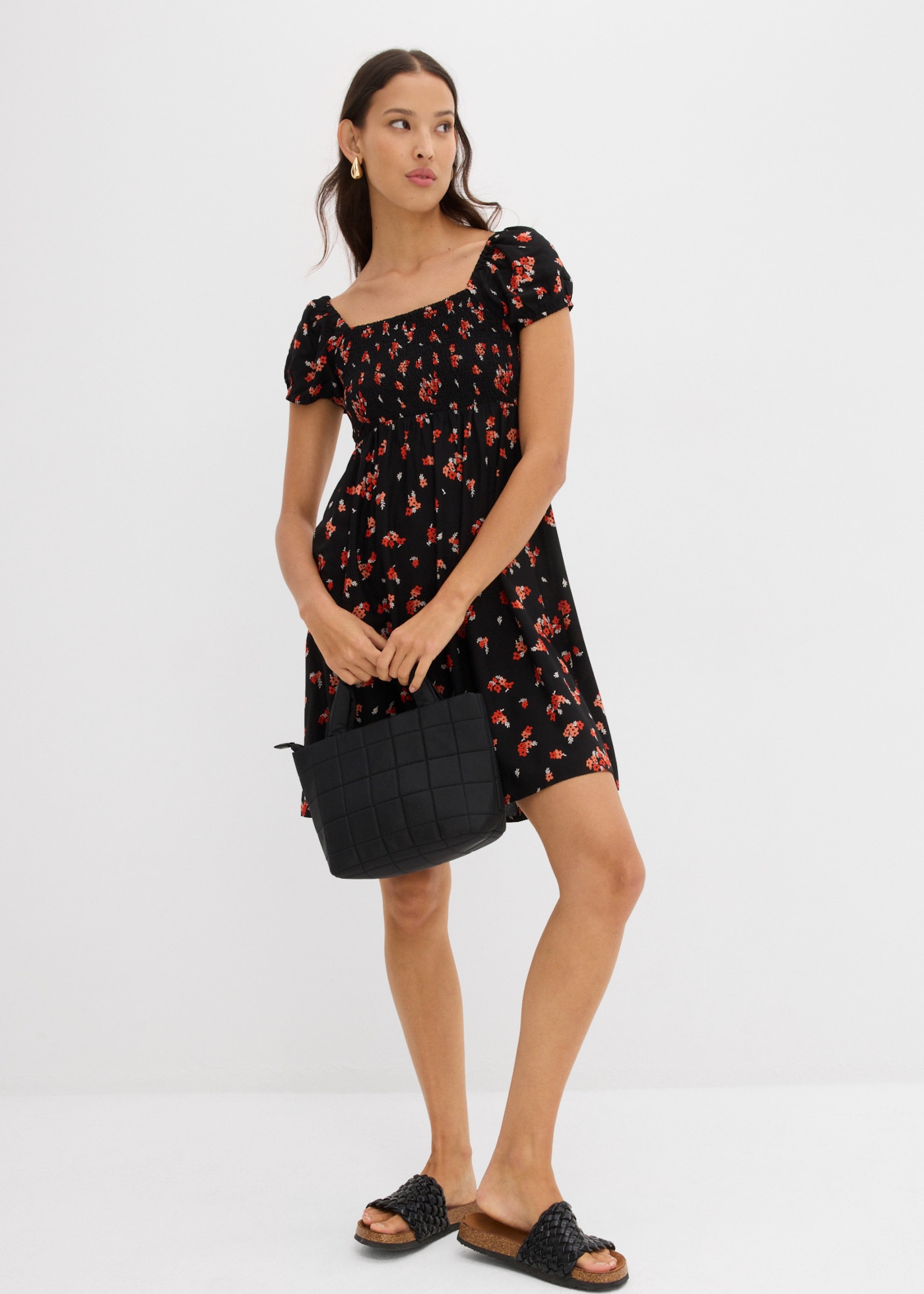 bonprix Mini-robe style élégant, coupe ajustée, avec détails smockés, en viscose