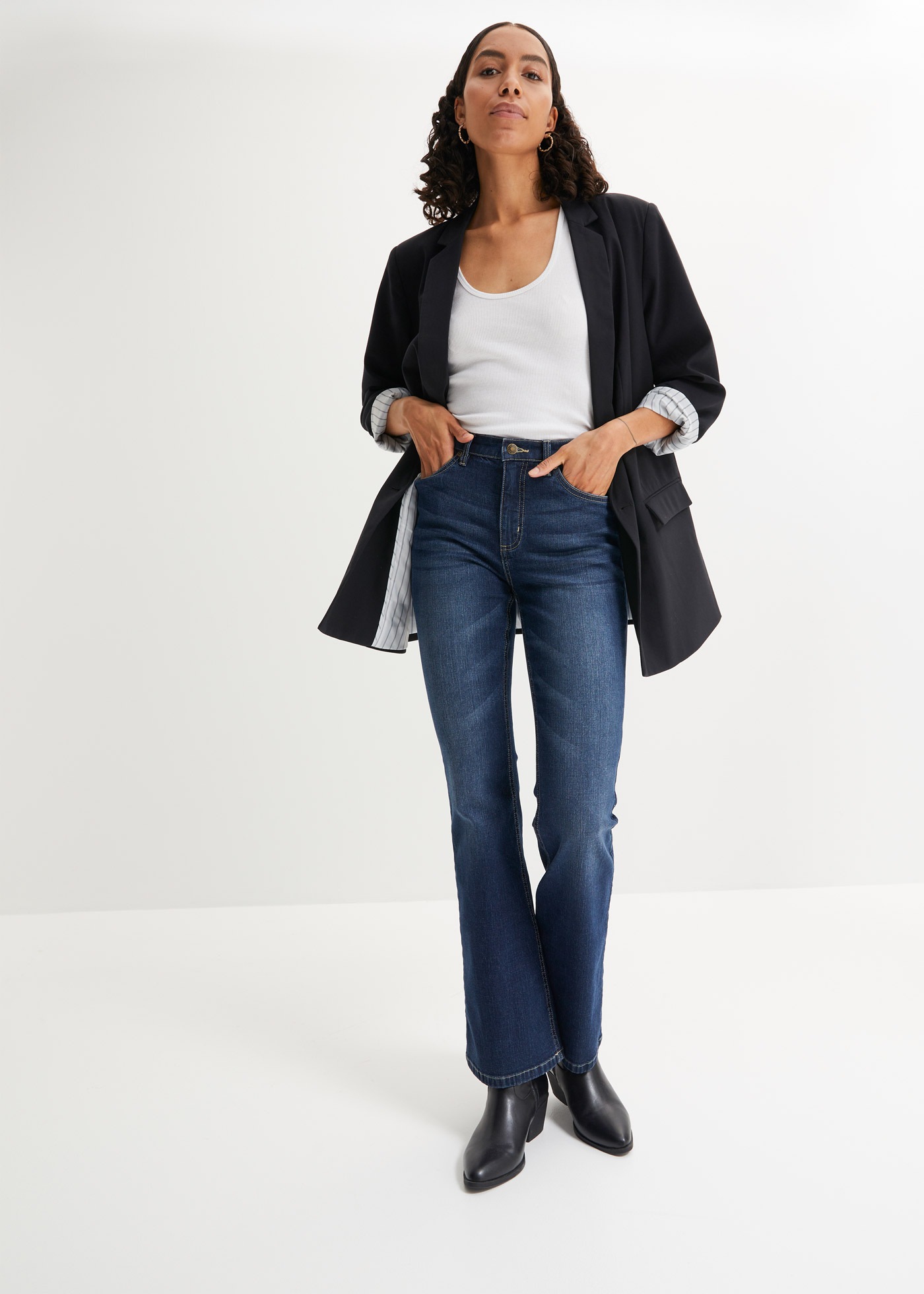 bonprix Jeans à pattes d'eph Regular Fit, mit Stretch-Anteil, aus Baumwollmischung