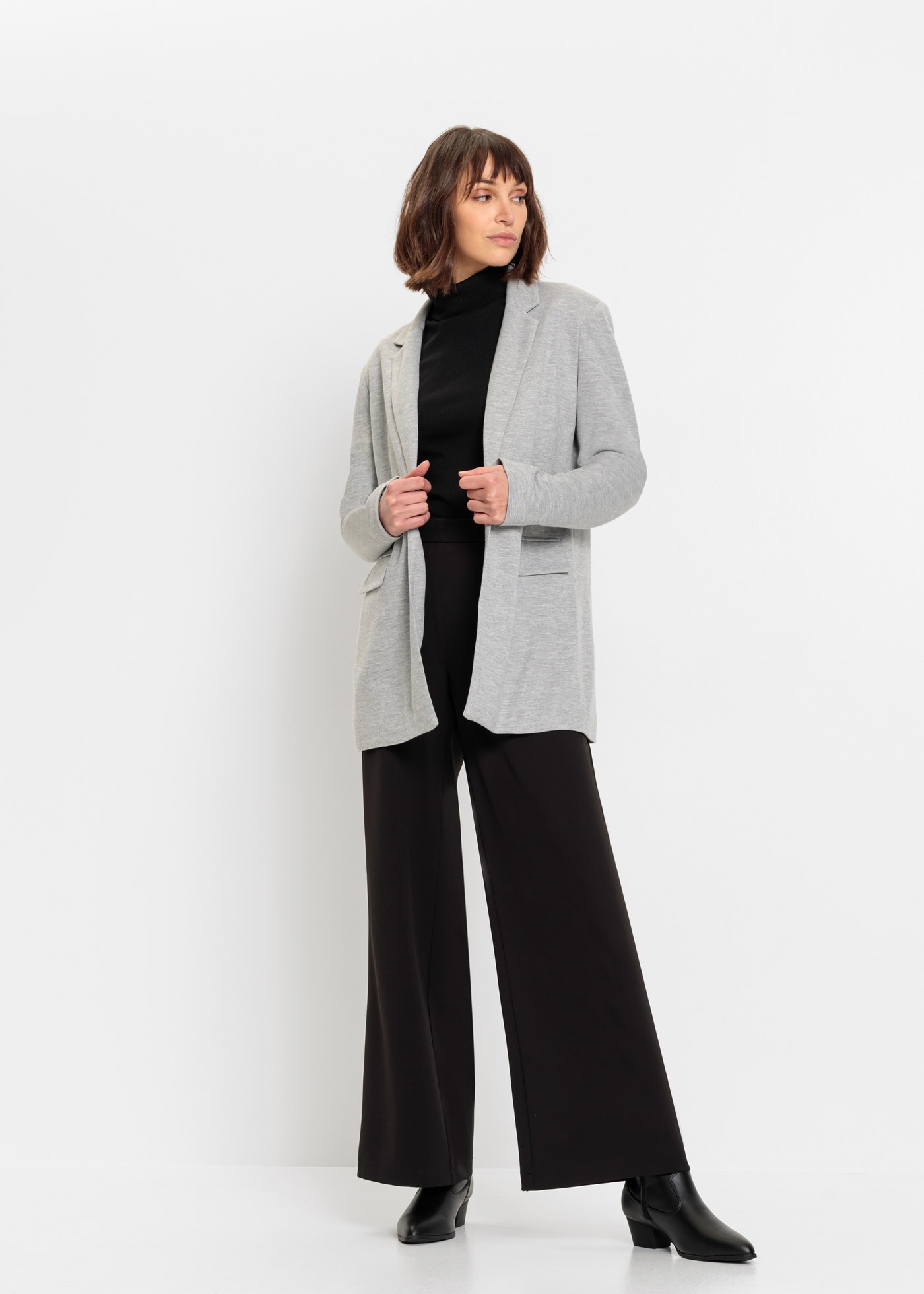 bonprix Jerseyblazer »Langer Jersey-Blazer mit Taschen« 1 mit Reverskragen, lockere Passform, aus Viskose und Polyester