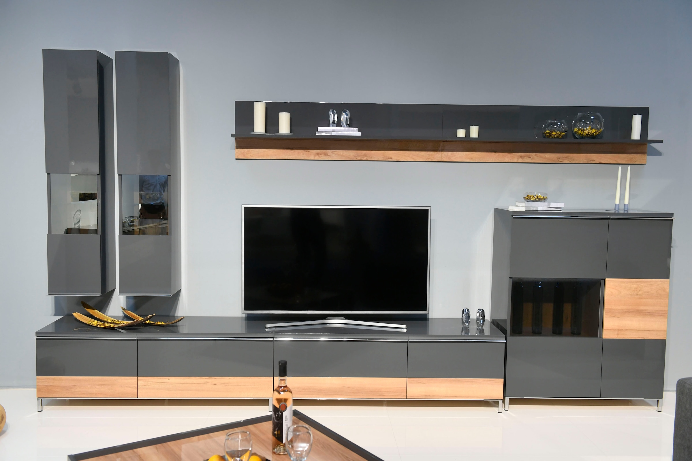 PLACES OF STYLE Table basse »Onyx« Kommode mit Soft-Close-Funktion, in zwei Breiten, Fernsehtisch