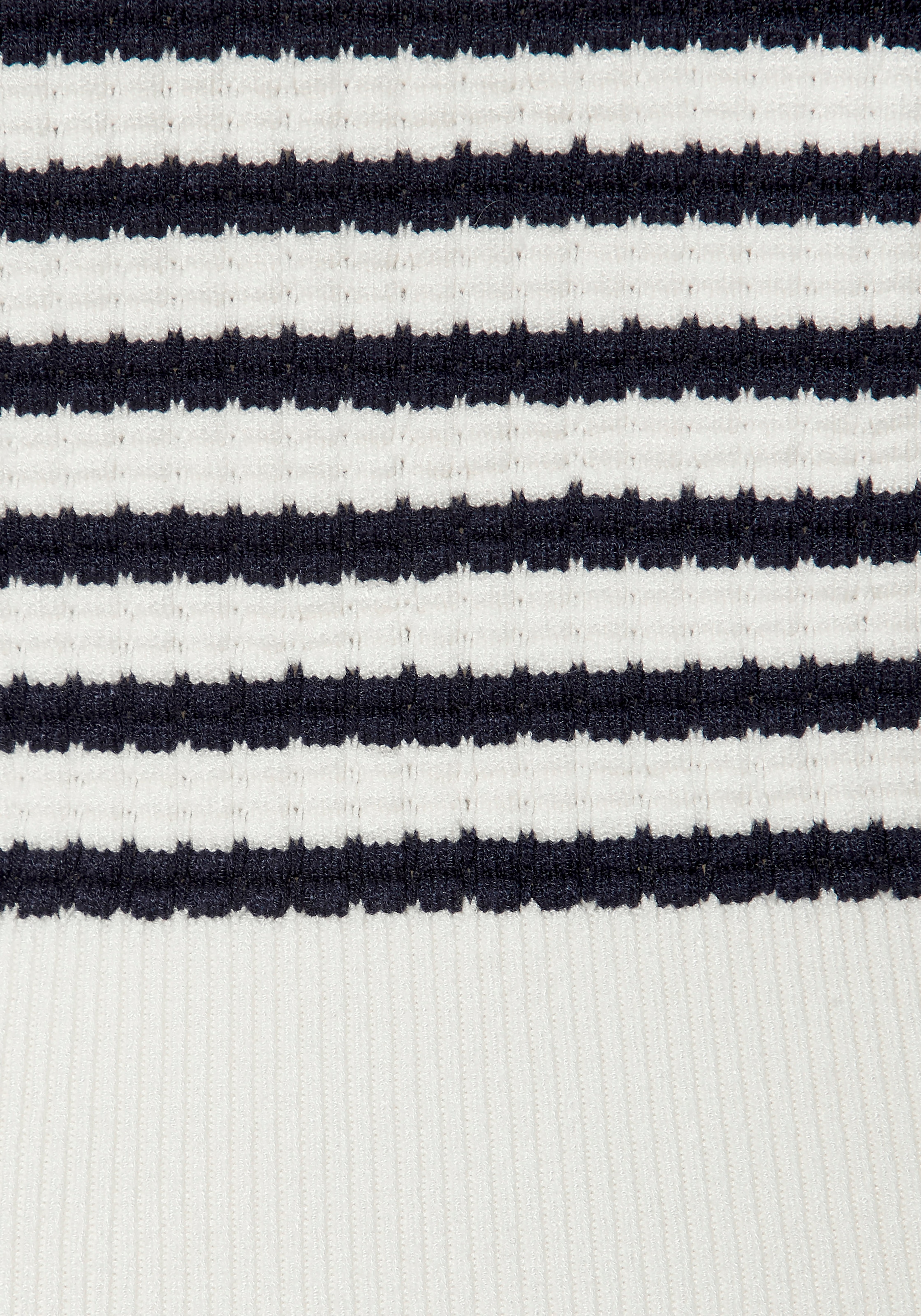 French Connection T-shirt en tricot structuré doux