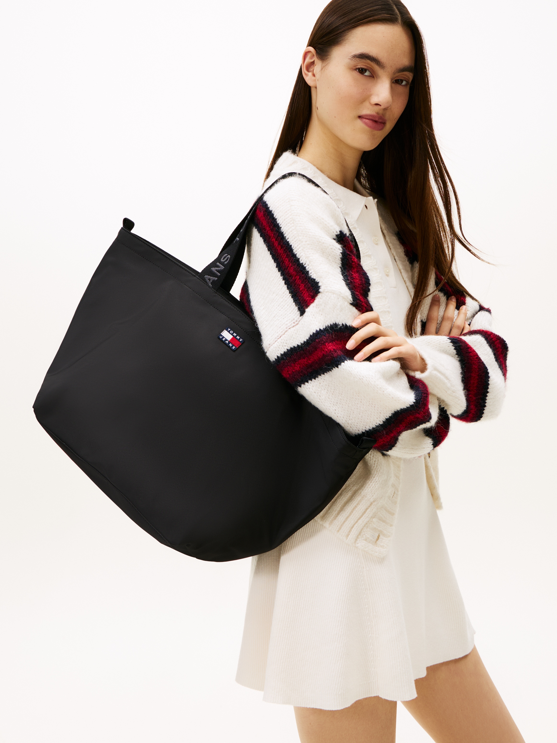 Tommy Jeans Sac de transport »TJW ESS DAILY TOTE« , Damen Umhängetasche, Shopper mit Logoflagge