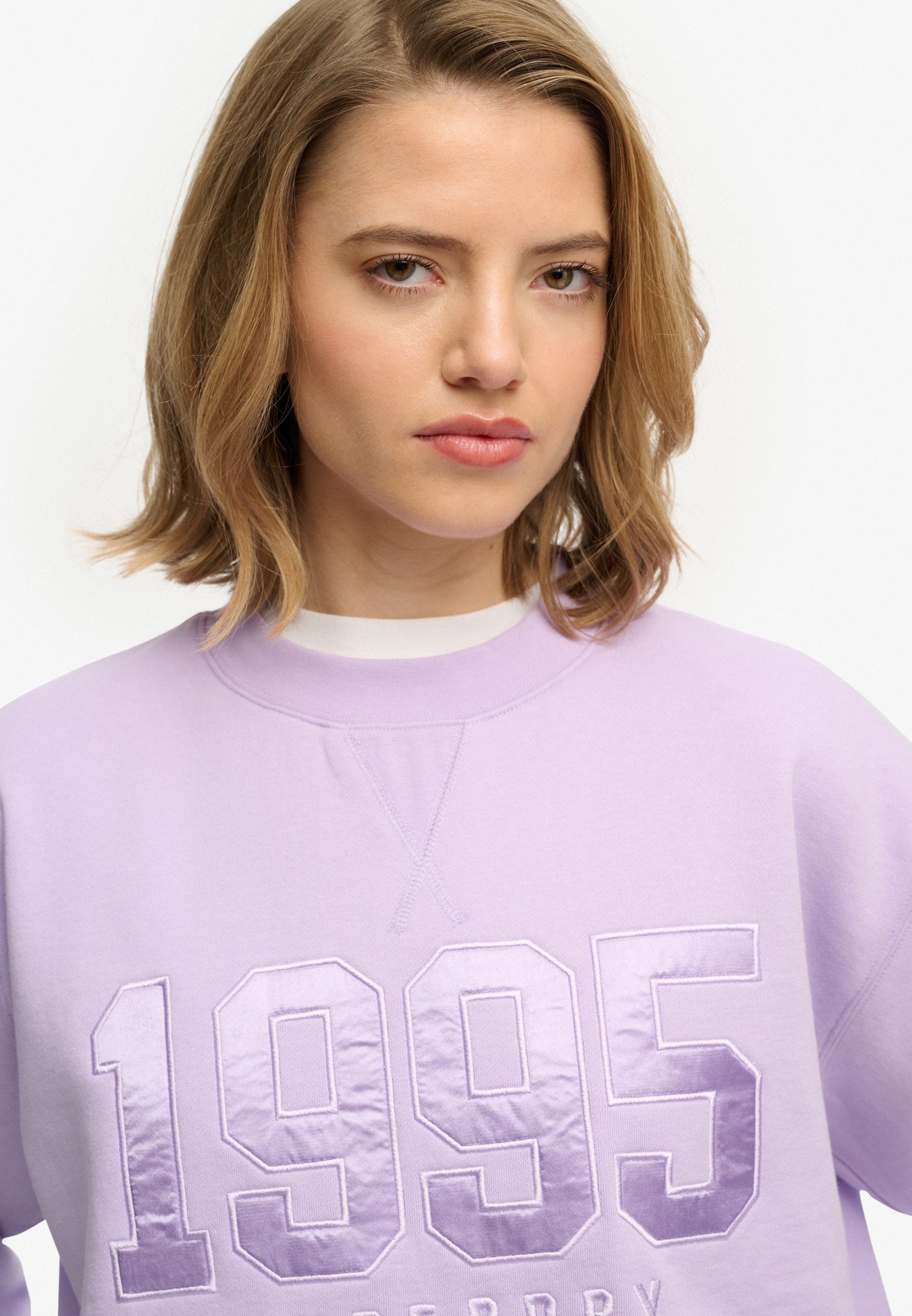 Superdry Sweatshirt »VARSITY SATIN APPLIQUE CREW«
