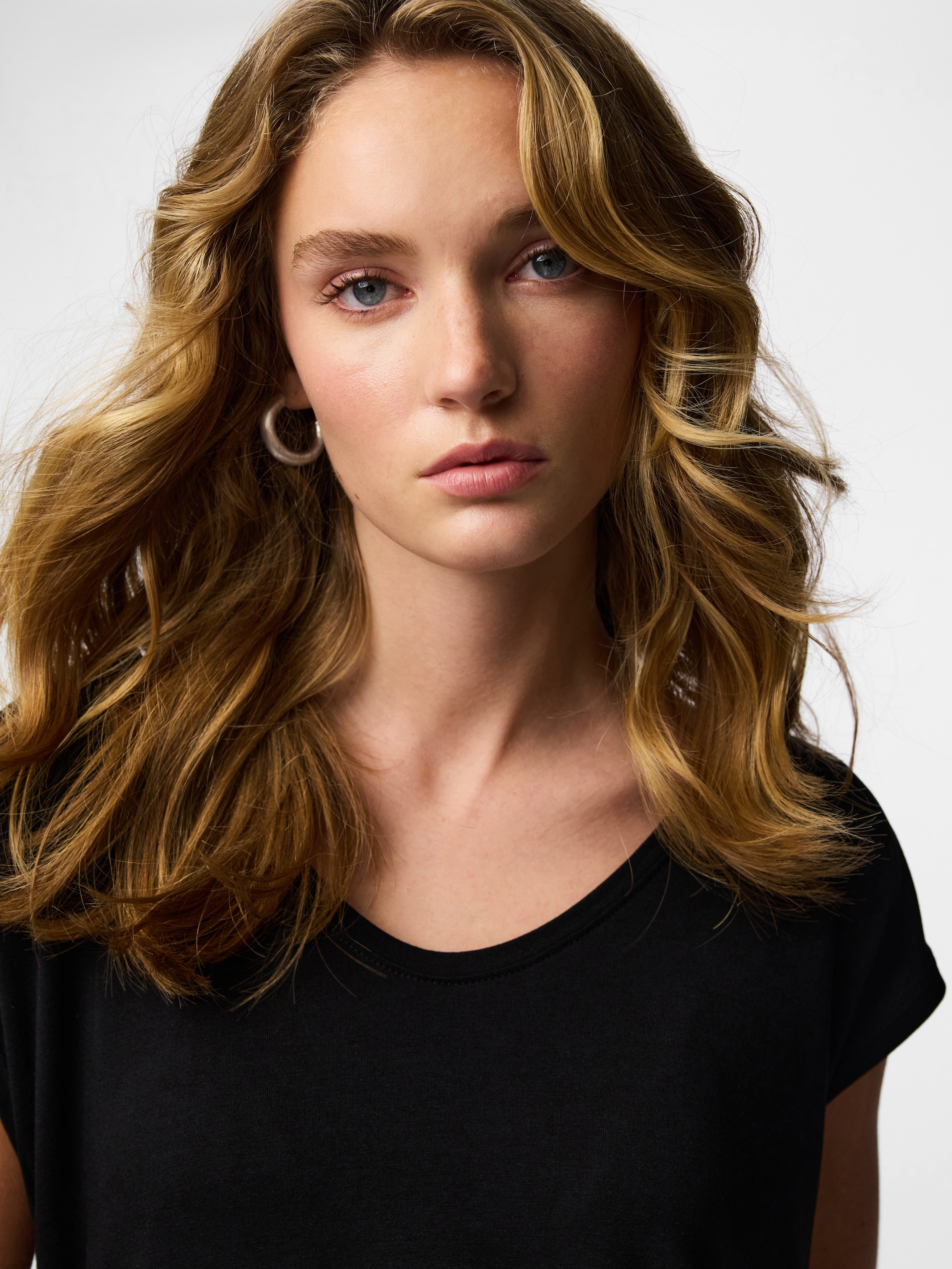 pieces Shirt à col rond »PCBILLO TEE SOLID NOOS BC«
