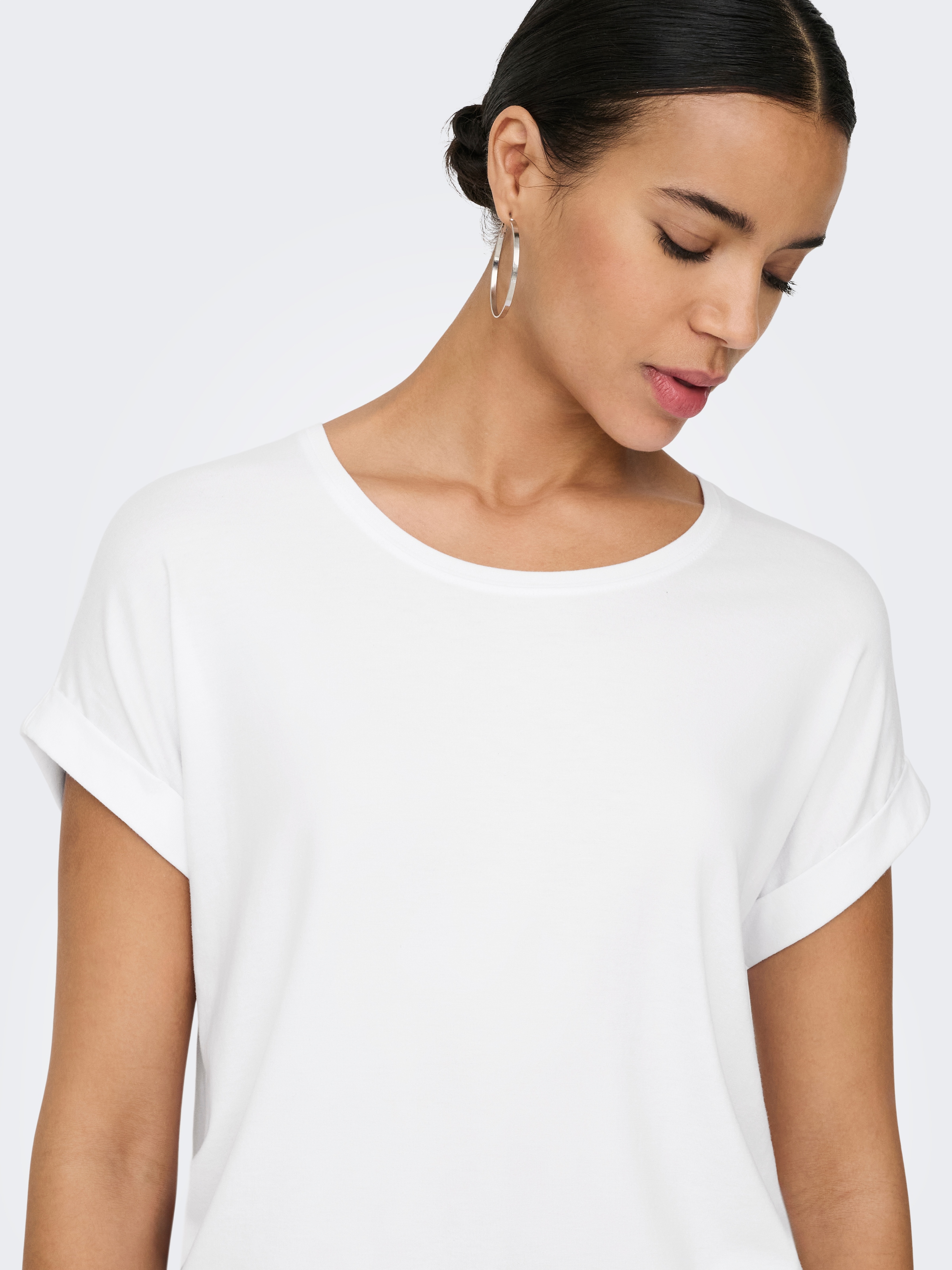 ONLY T-shirt »ONLMOSTER – T-Shirt mit melierter Optik und elastischem Material« meliert, casual, lässig geschnitten, Viskosemischung, Rundhals