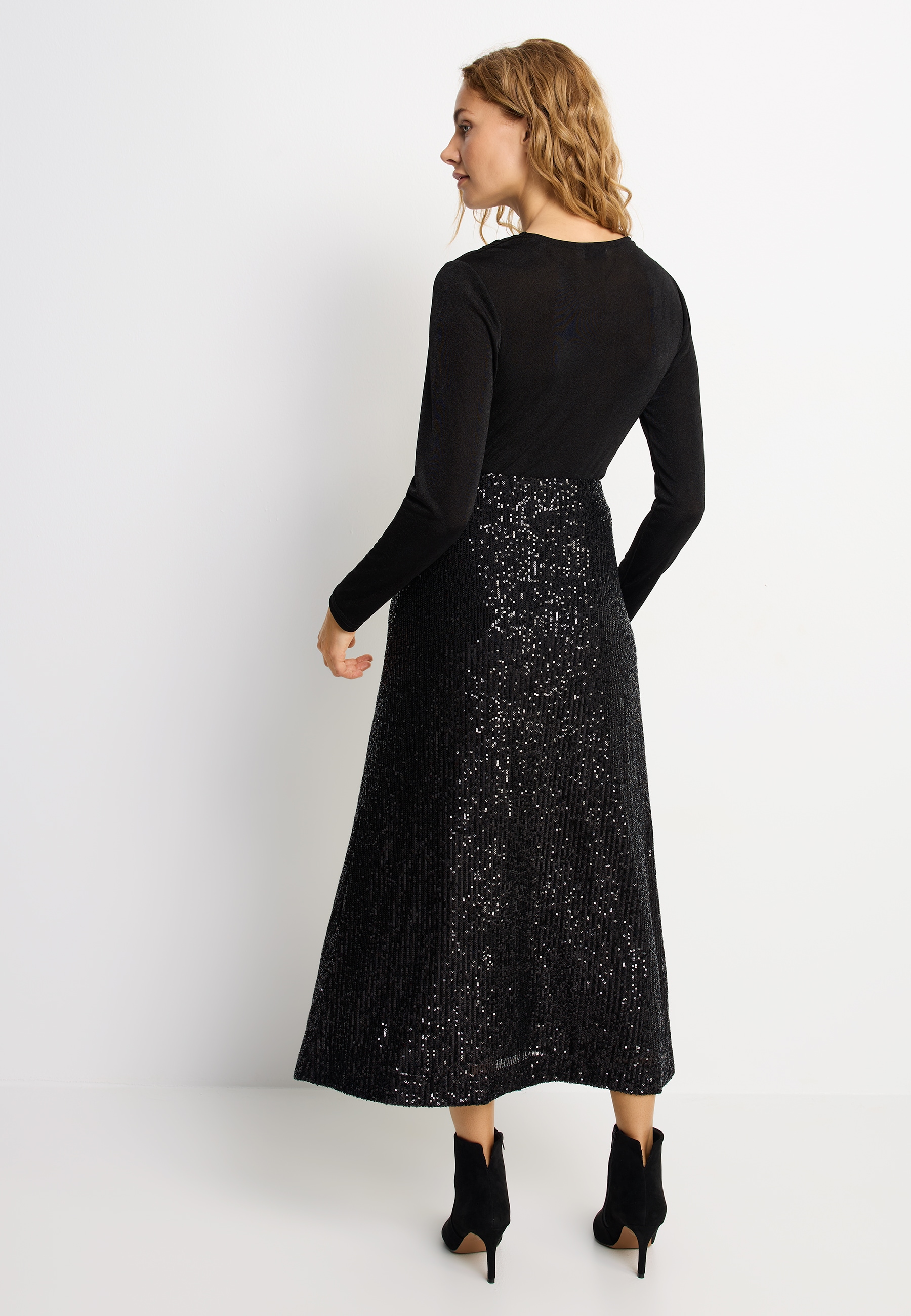 LASCANA High-Heel-Stiefelette  in spitzer Form & Pfennigabsatz, Reissverschluss Stiefel VEGAN