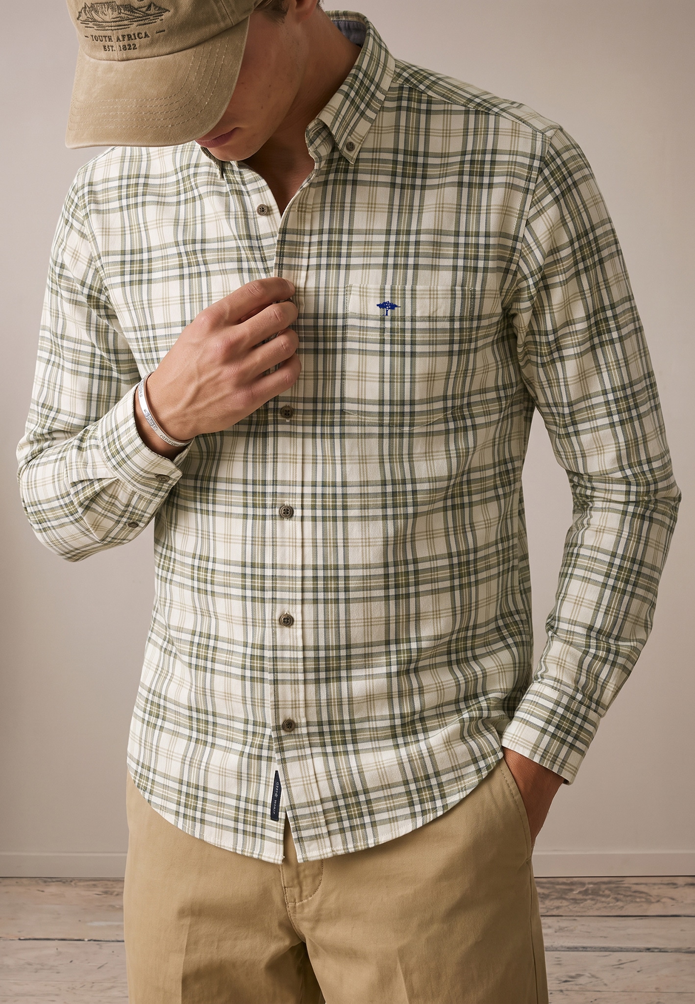 FYNCH-HATTON Chemise à carreaux avec col boutonné