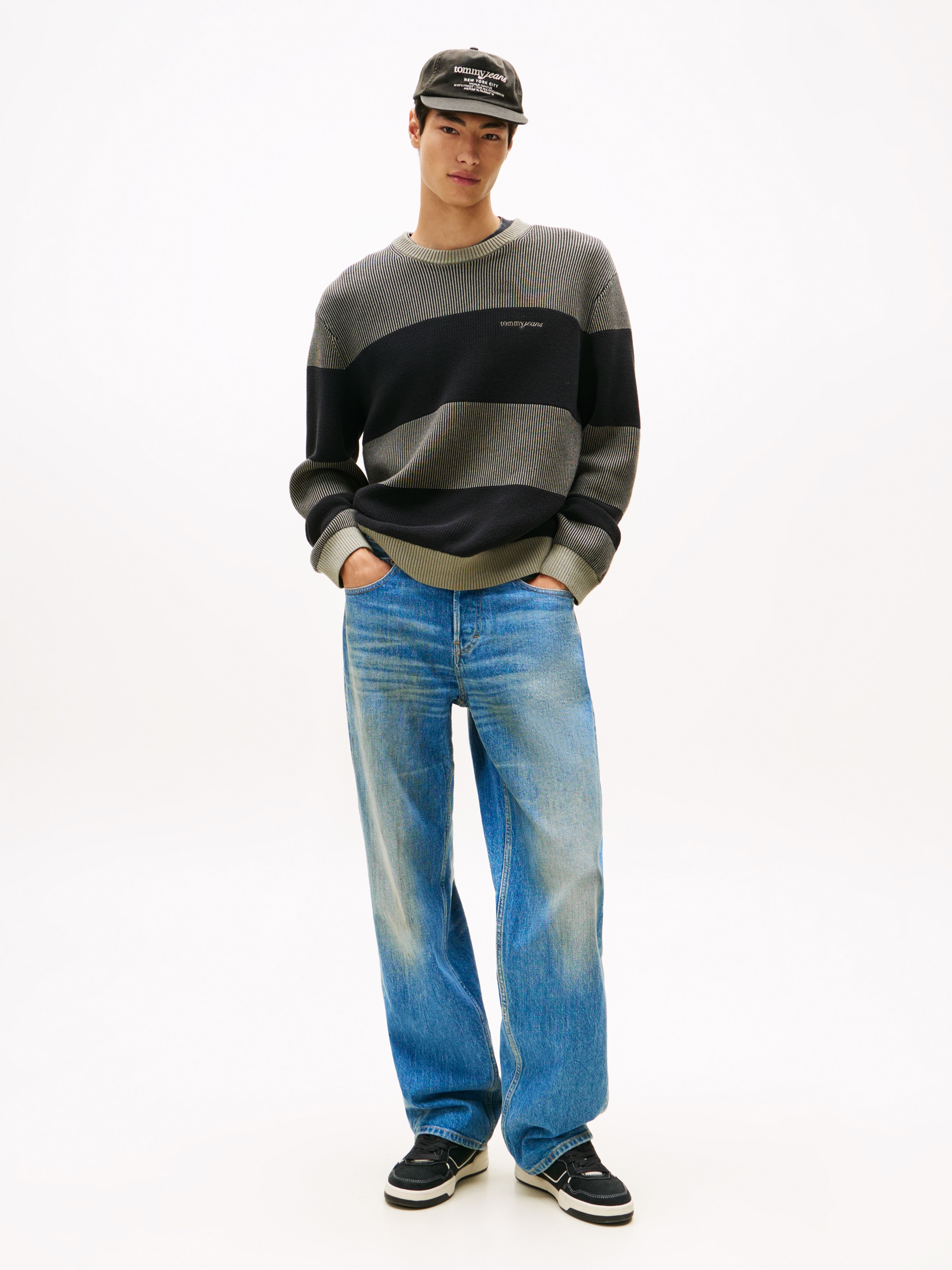 Tommy Jeans Sweatshirt »SCRIPT SWEAT« Regular fit mit Rundhalsausschnitt