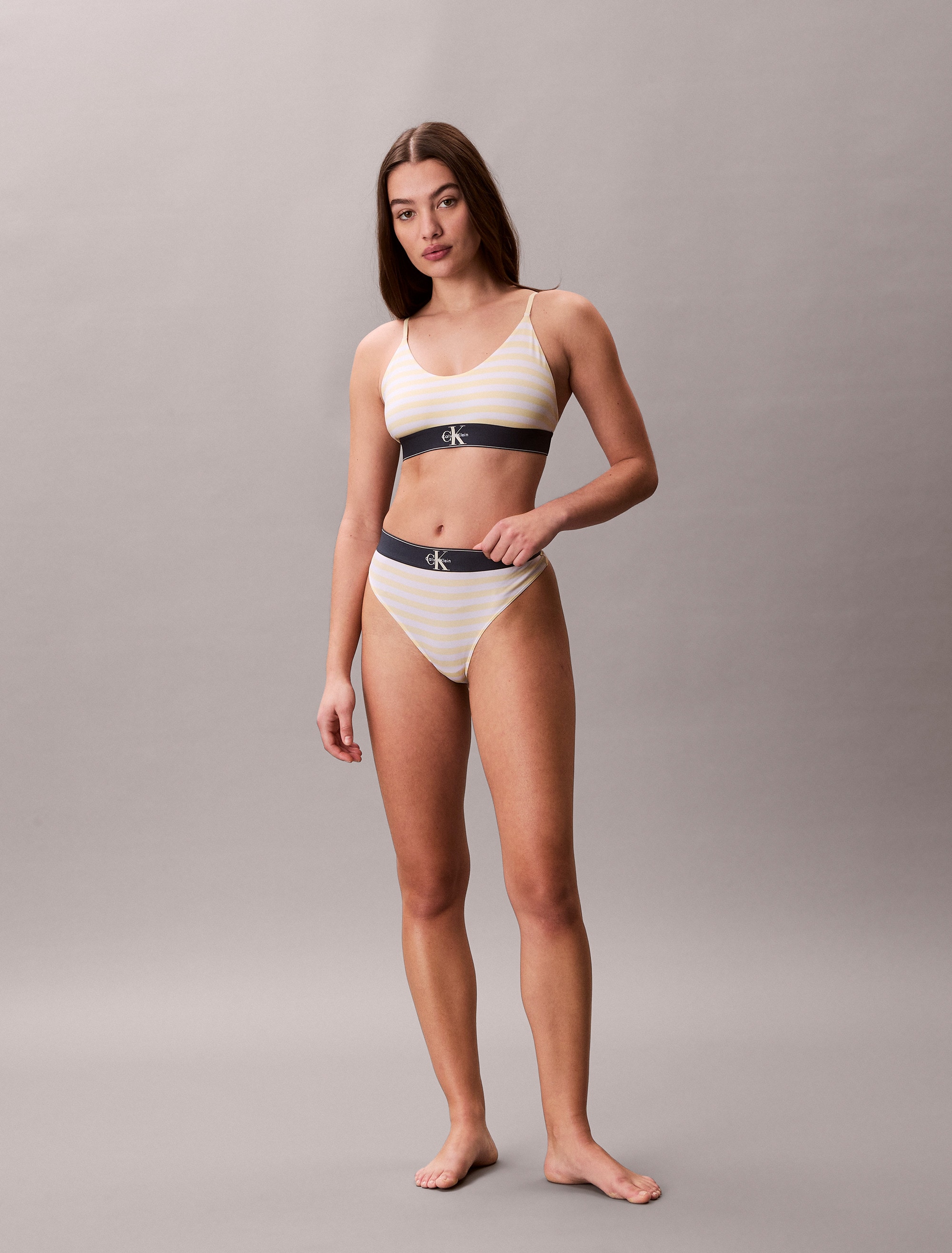 Calvin Klein Underwear »THONG« coupe ajustée avec ceinture élastique