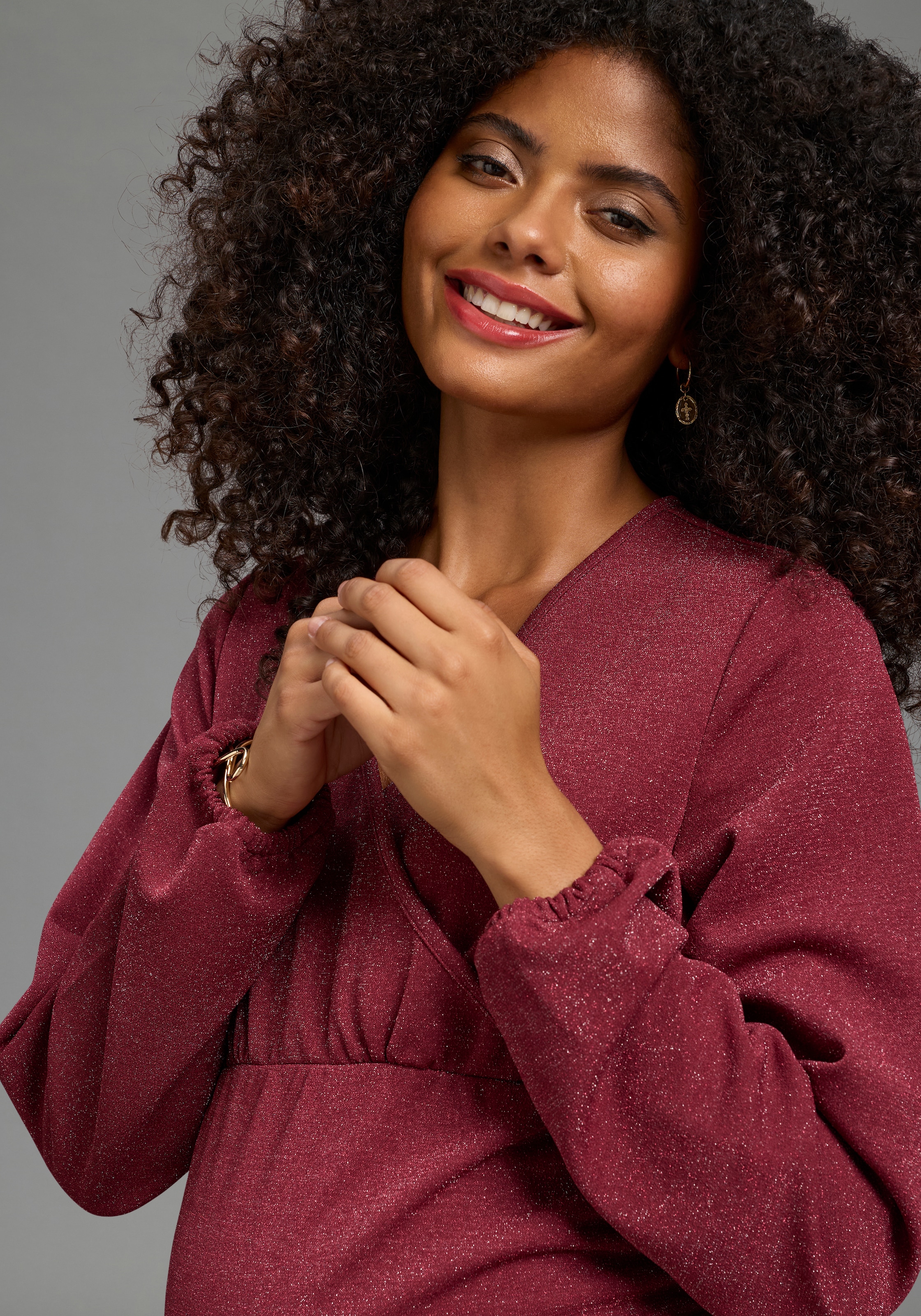 Neun Monate Robe de maternité »Glitzer Jerseykleid mit Wickel-Ausschnitt, praktisch zum Stillen« pour printemps et automne, pour occasions spéciales, effet cache-cœur