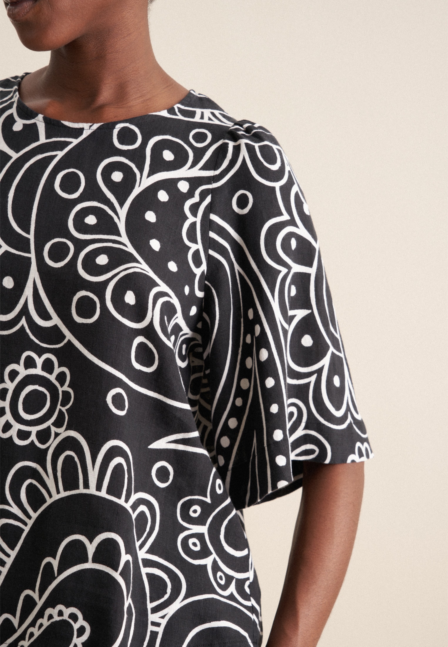 seidensticker Shirtbluse »Schwarze Rose« 1/2 Rundhals Paisley