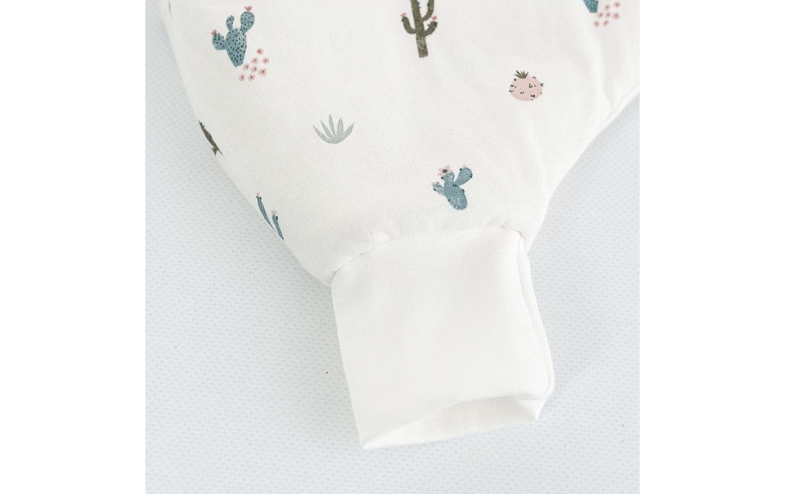 Träumeland Sac de couchage pour bébé »Ganzjahres Schlafanzug "to GO" Kaktusliebe«