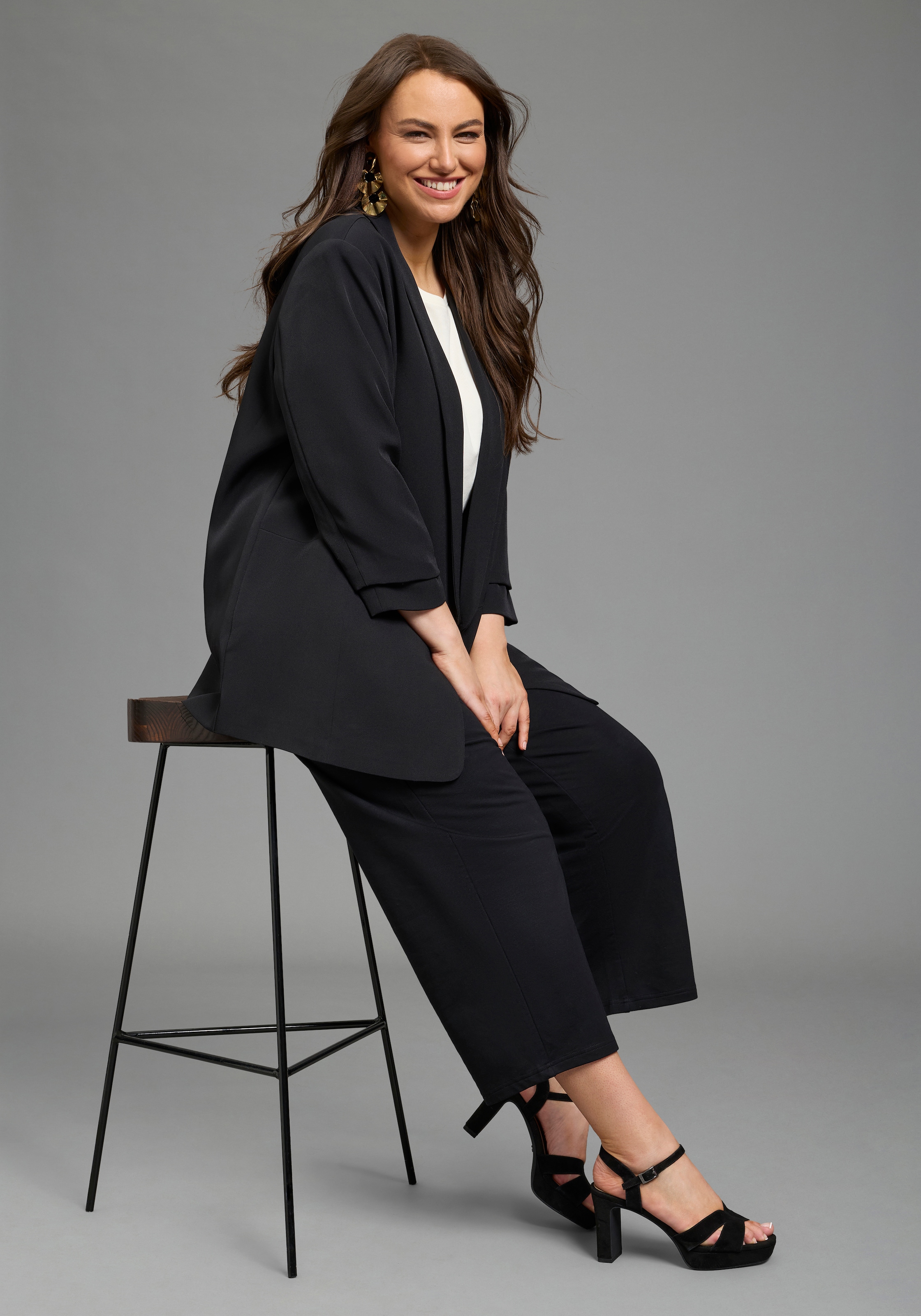 Laura Scott CURVE Longblazer feminin geschnittener Blazer, figurumspielende Passform