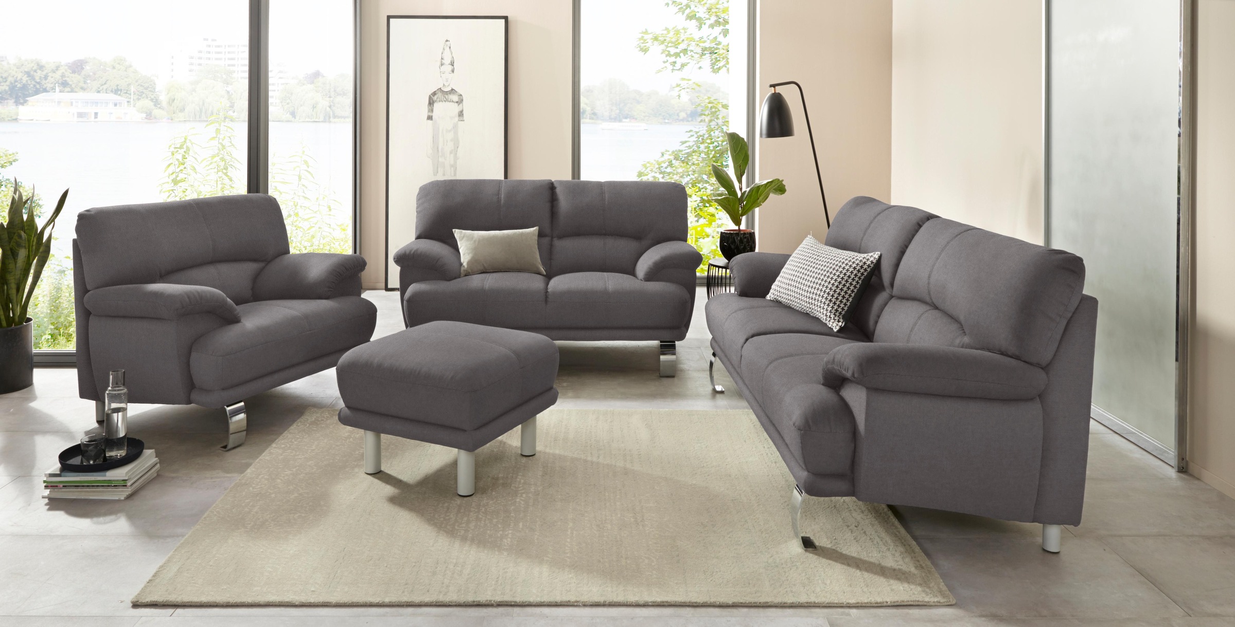 TRENDMANUFAKTUR Fauteuil »Cecilia II, Loungesessel in italienischem Design« breite und bequeme Armlehnen