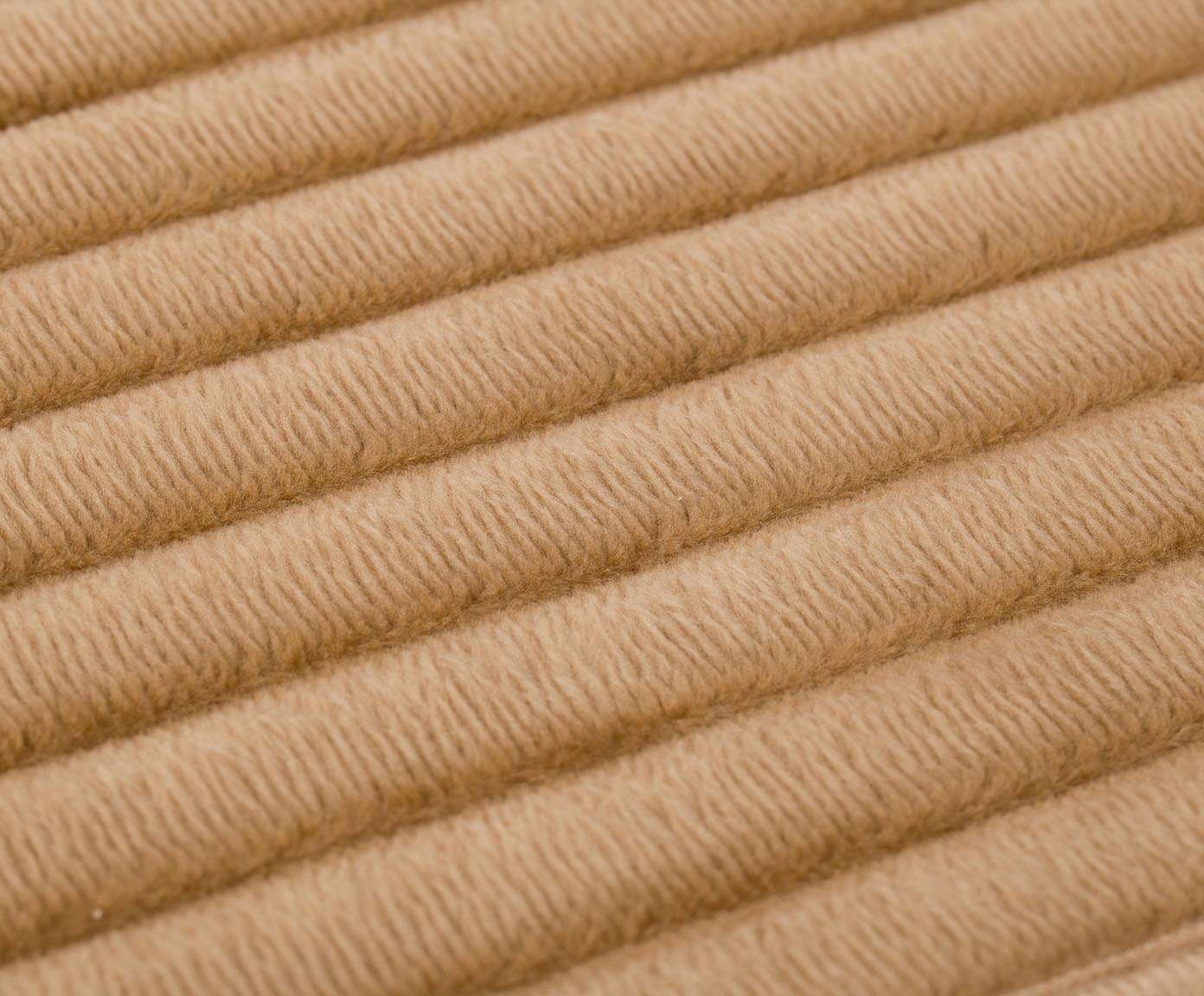 Gözze Badematte »Berlin« Höhe 7 mm rutschhemmend beschichtet fussbodenheizungsgeeignet Badteppich, Uni Farben, Cord Optik, waschbar