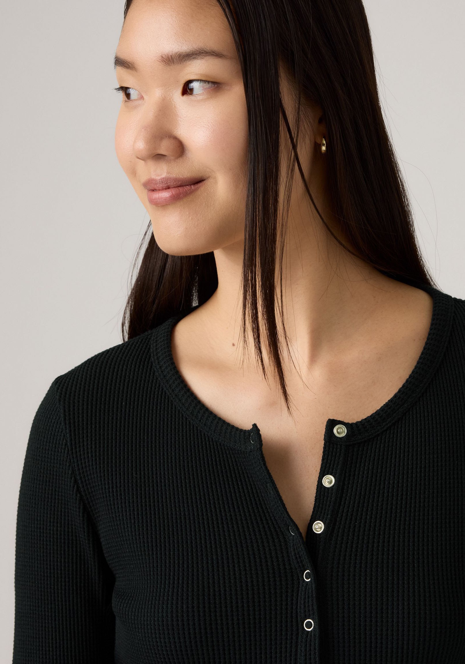 Levi's® T-shirt à manches longues »DRY GOODS HENLEY« Mit Waffelstruktur- Muster