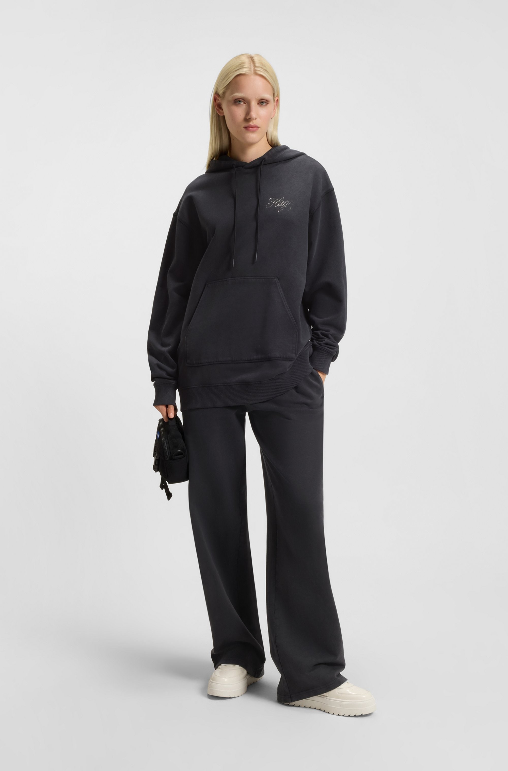 HUGO Blue Hoodie »Dejandra«, Oversized Fit, Strassapplikation auf dem Rücken
